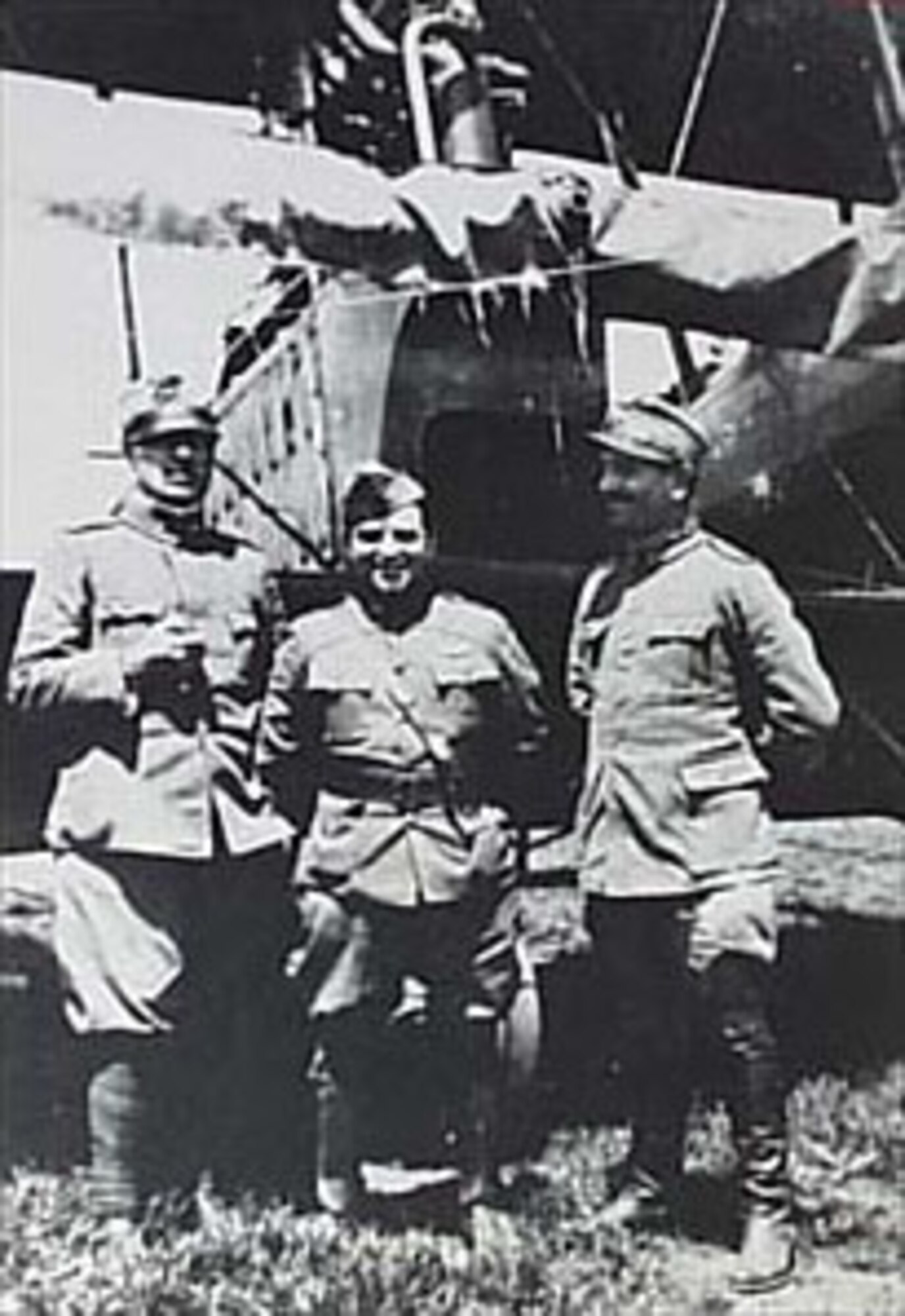 Maj. Fiorello H. La Guardia, standing between two Italian officers, was in command of U.S. Air Service personnel in Italy. La Guardia later gained fame as the mayor of New York City from 1933-1945. (U.S. Air Force photo)