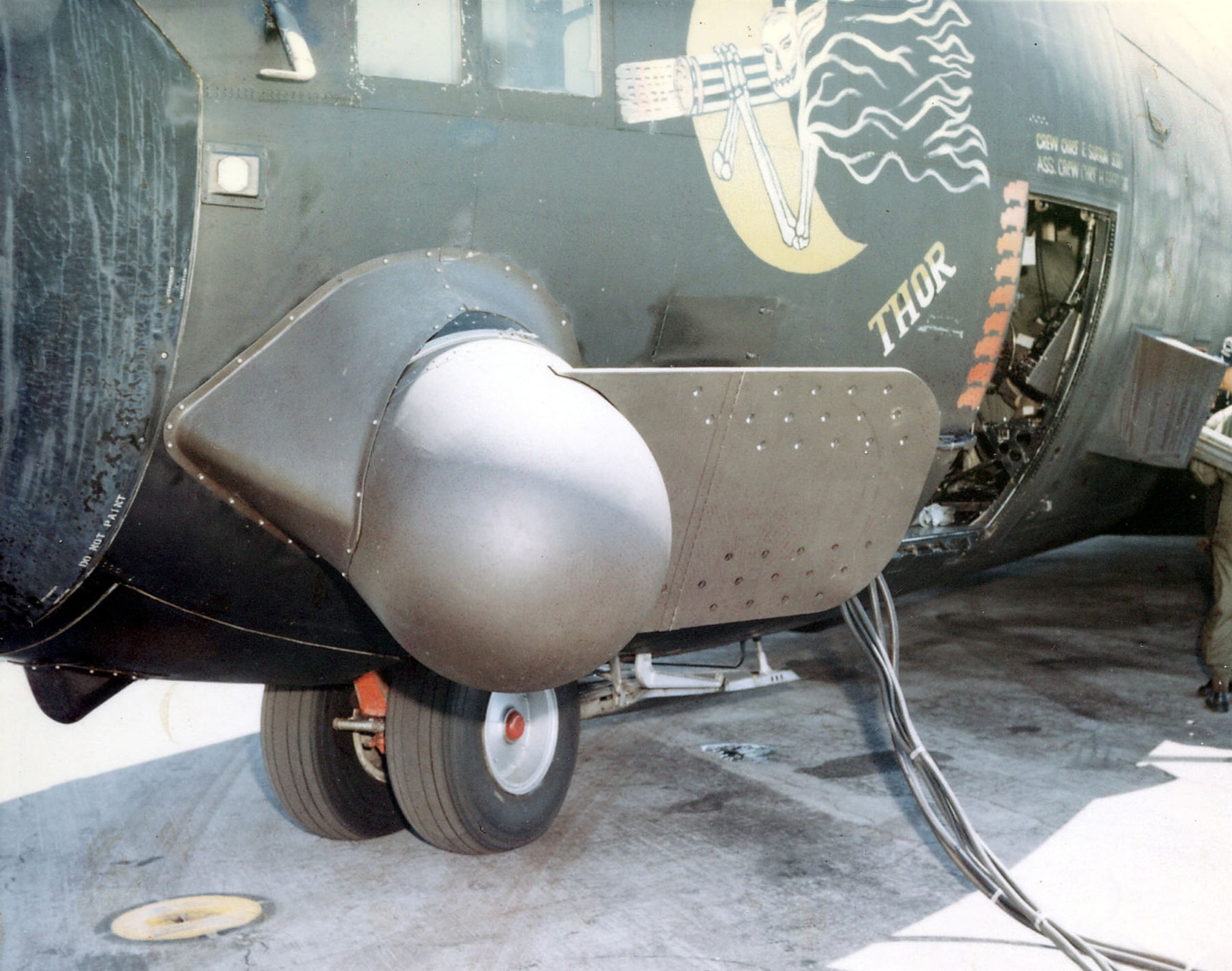 “Black Crow” sensor on Thor, an AC-130A. This sensor detected and tracked vehicles by the electrical impulses of their spark plugs. Thor was shot down by antiaircraft fire in December 1972, with the loss of 14 members of its 16 crew. (U.S. Air Force photo)