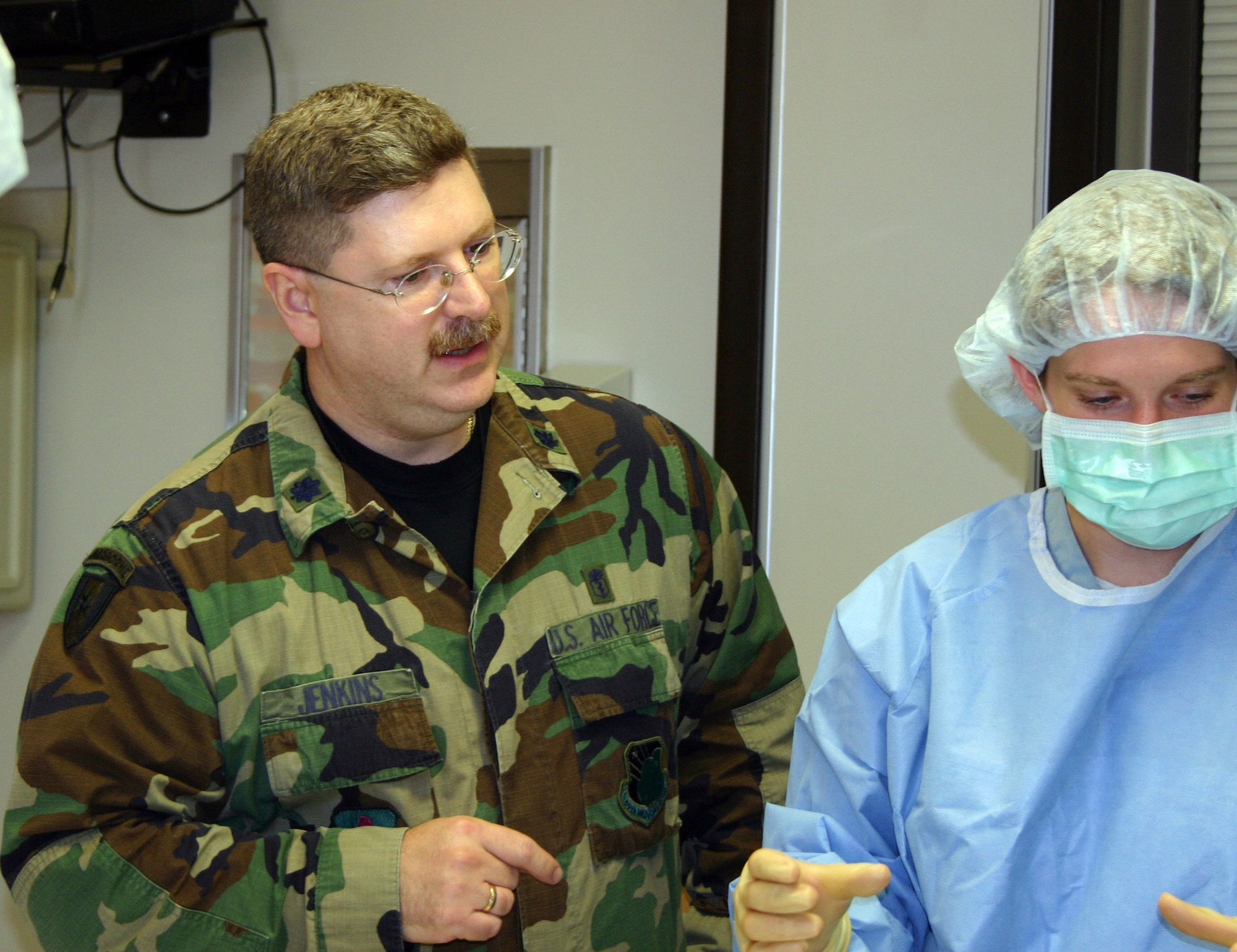 LACKLAND AIR FORCE BASE, Texas (AFPN) -- Lt. Col. (Dr.) Donald Jenkins will be the next theater trauma director in Iraq. The Department of Defense Combat Trauma Surgical Committee selected him for the job. The colonel will help provide the best care for injured troops deployed in the area. Dr. Jenkins is the chief of trauma at Wilford Hall Medical Center here. (U.S. Air Force photo by Sue Campbell) 

