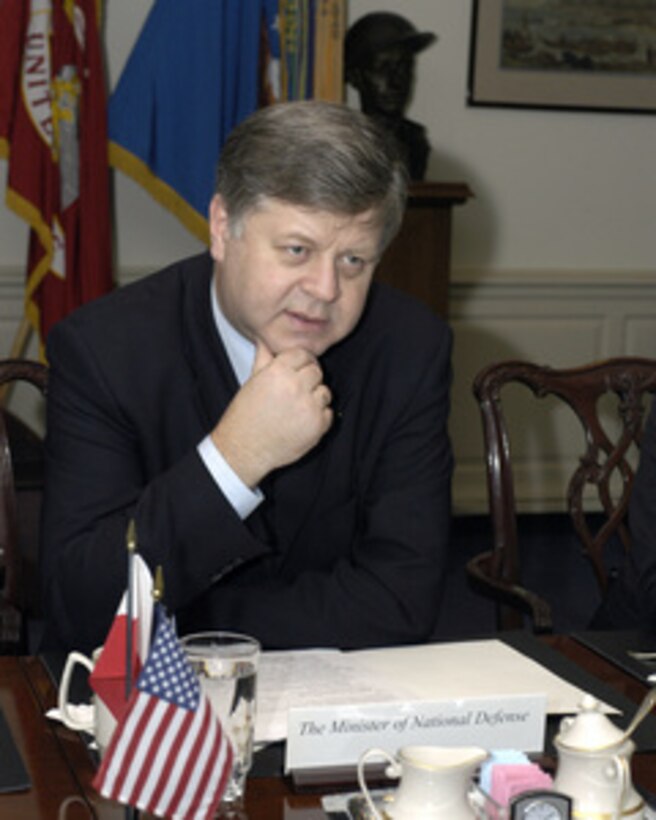 Poland's Minister of National Defense Jerzy Szmajdzinski meets with Secretary of Defense Donald H. Rumsfeld in the Pentagon on Feb. 8, 2005. Szmajdzinski and Rumsfeld are meeting to discuss defense issues of mutual interest. 