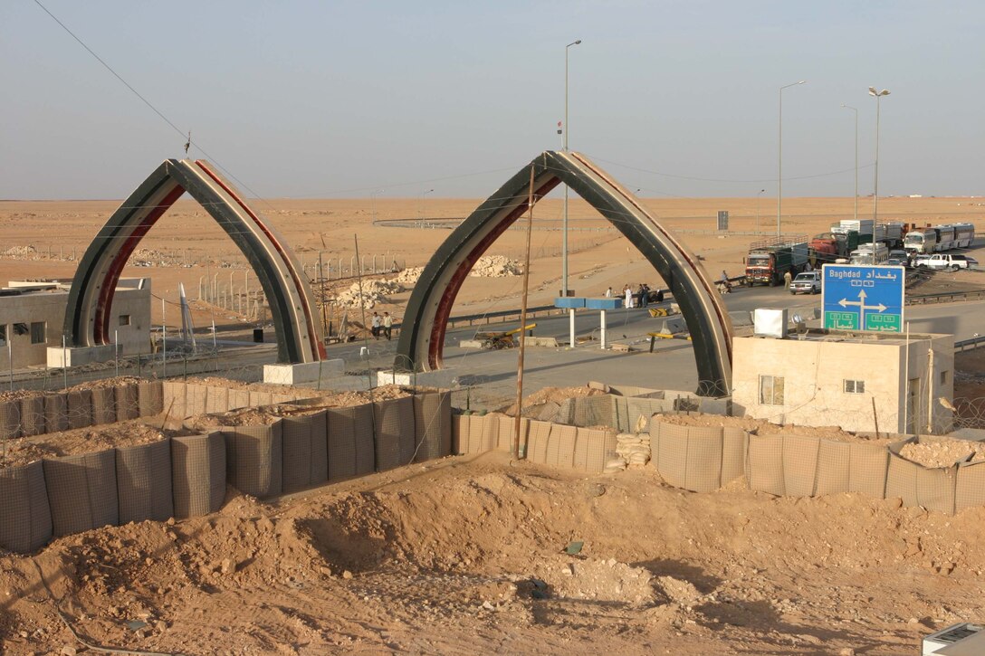Marines from Kilo Battery, 3rd Battalion, 10th Marines reinforce the Iraqi Border Police at Waleed as they work to ensure insurgents do not cross the Syrian border into Iraq.  (Photo by LCpl Zachary W. Lester)