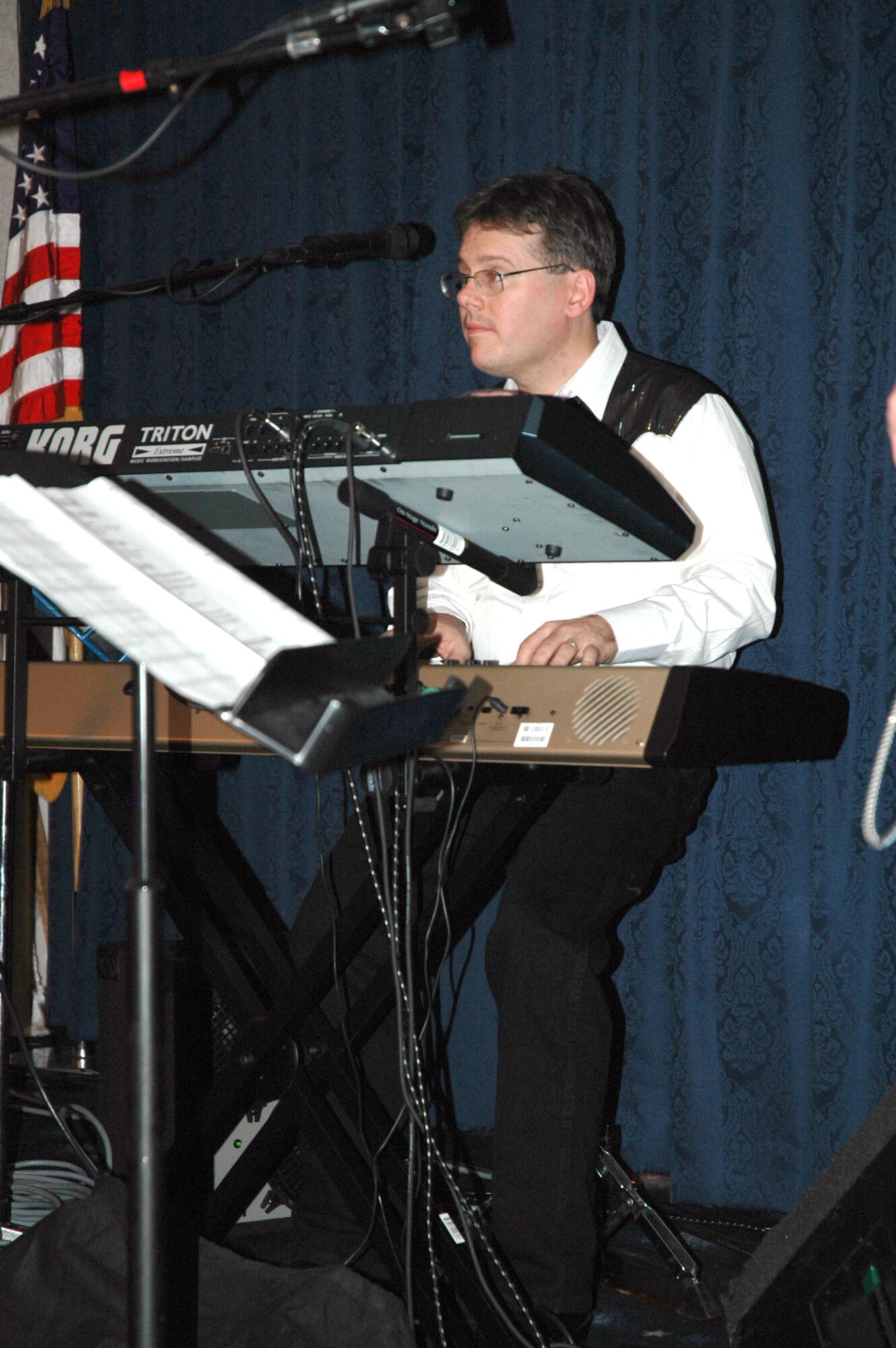 BOLLING AIR FORCE BASE, D.C. -- Master Sgt. Mitchell Morton performs with the U.S. Air Force Band's Silver Wings.  He recently returned to service after battling leukemia.  (U.S. Air Force photo by Airman 1st Class Alex Saltekoff)
