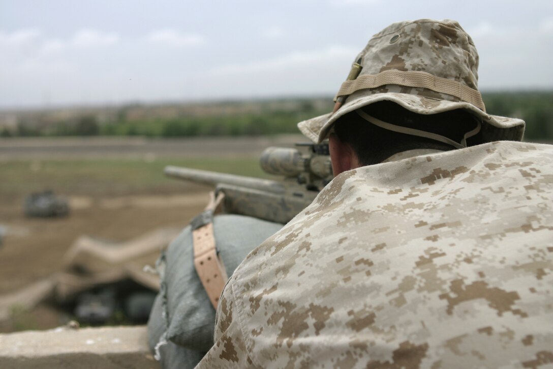 ミリタリー 1/6 USMC SNIPER OPERATION IRAQ FREEDOM Hot Toys U.s.