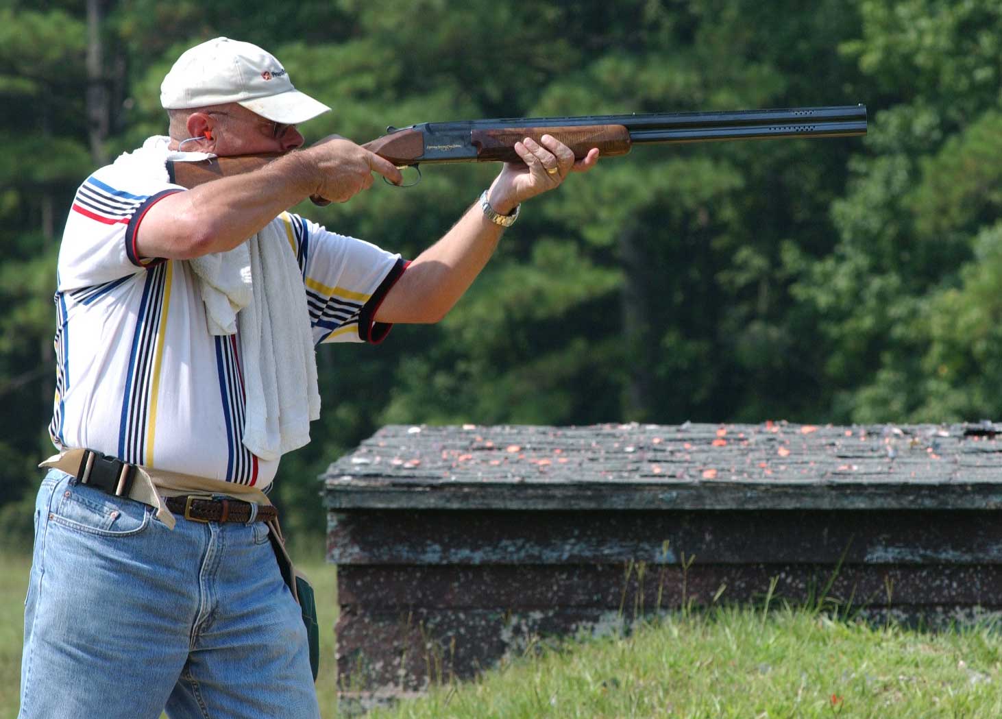 Sanders Ford sponsors skeet shooting competition > Marine Corps Base