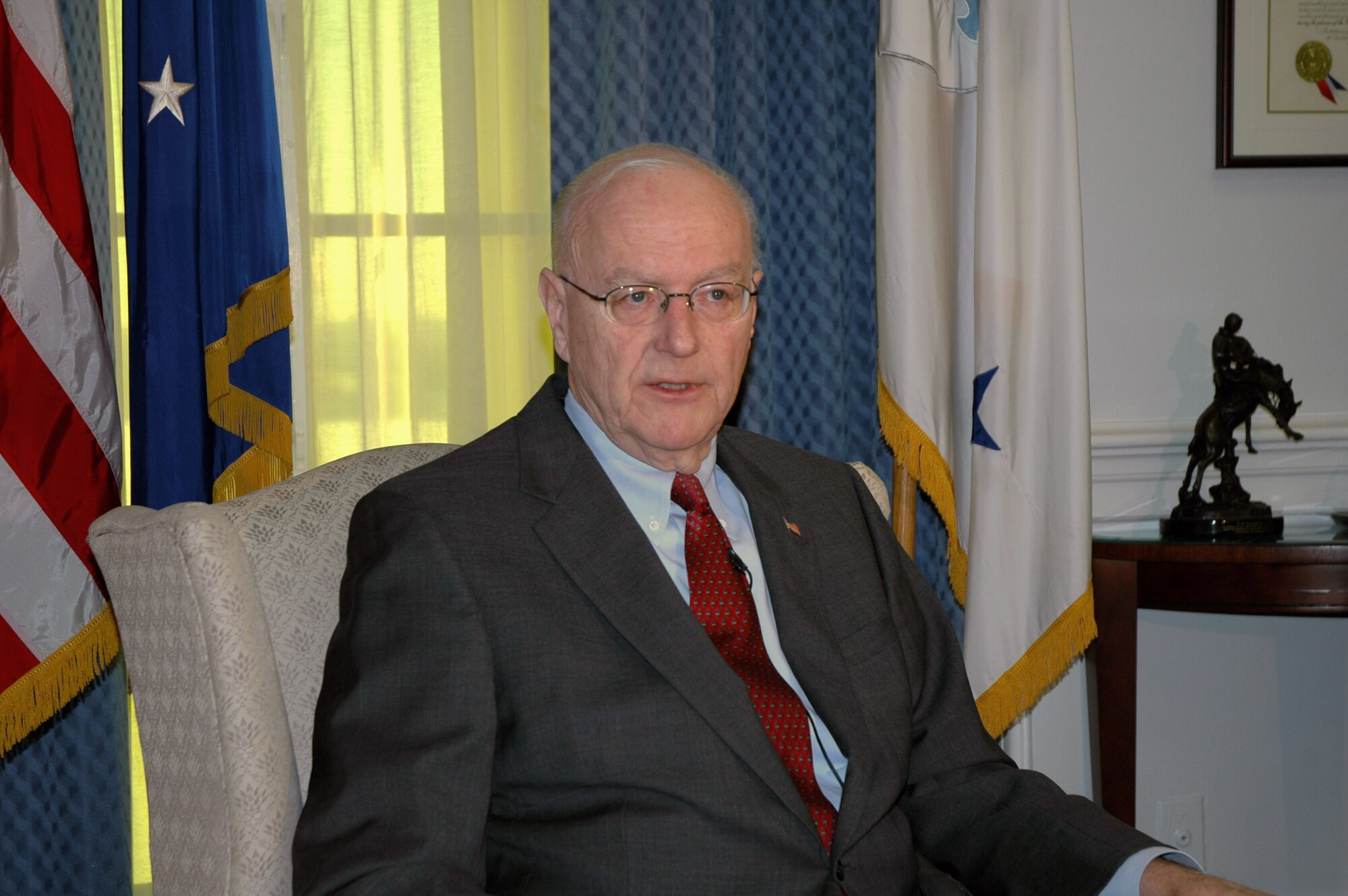 WASHINGTON -- Peter B. Teets became acting secretary of the Air Force following Dr. James G. Roche's retirement Jan. 20.  (U.S. Air Force photo by Staff Sgt. C. Todd Lopez)