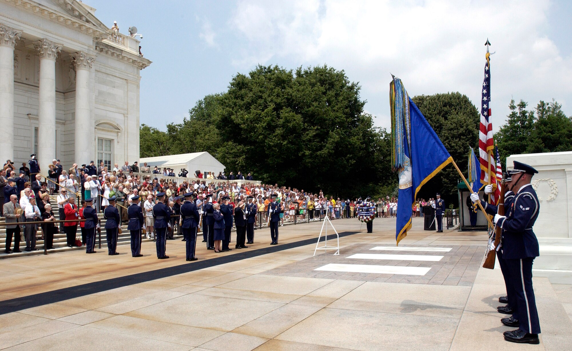 WASHINGTON -- During a ceremony at Arlington National Cemetery's Tomb of the Unknowns June 30, Air Force Chief Of Staff General John P. Jumper joined World War II veterans and the public in commemorating airpower and the 60th anniversary of World War II.  (U.S. Air Force photo by Master Sgt. Jim Varhegyi)