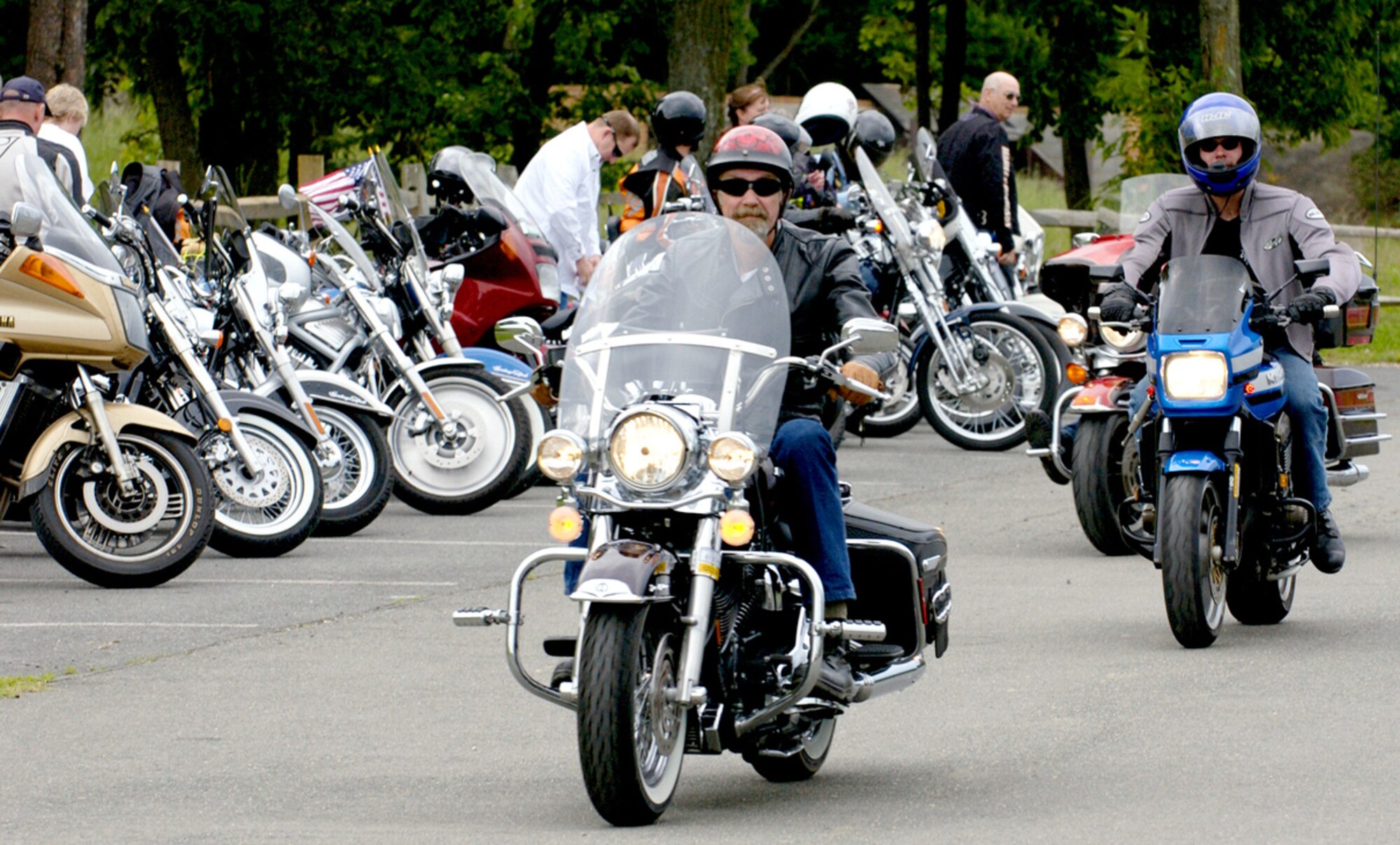 ANDREWS AIR FORCE BASE, Md. -- Motorcyclists with a riding club at Moody Air Force Base, Ga., head out after attending a motorcycle safety forum here May 28.  Riders Air Force-wide gathered with officials from the Motorcycle Safety Foundation and senior officials from various Air Force safety offices to share some insights into safety issues affecting Airmen who ride motorcycles.  (U.S. Air Force photo by Master Sgt. Jim Varhegyi)