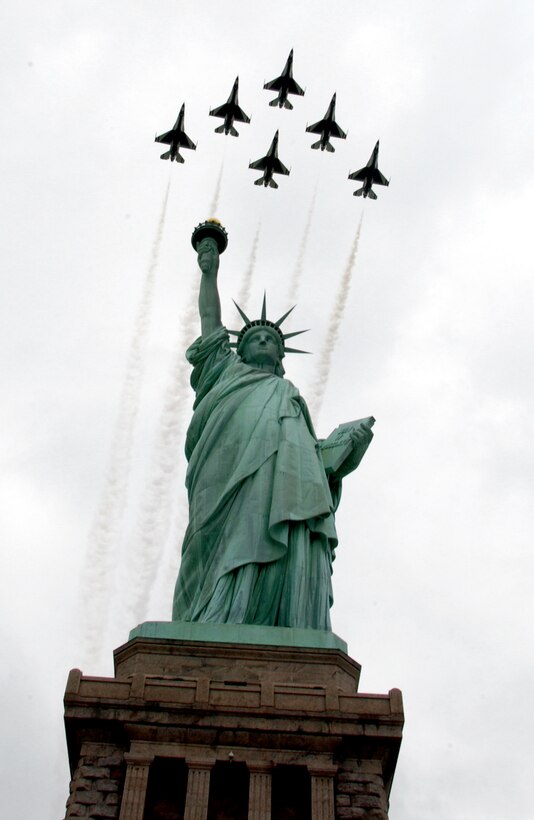 NEW YORK -- Six F-16 Fighting Falcons with the U.S. Air Force Thunderbirds aerial demonstration team fly in formation over the Statue of Liberty before an air show May 26. (U.S. Air Force photo by Staff Sgt. Josh Clendenen)  