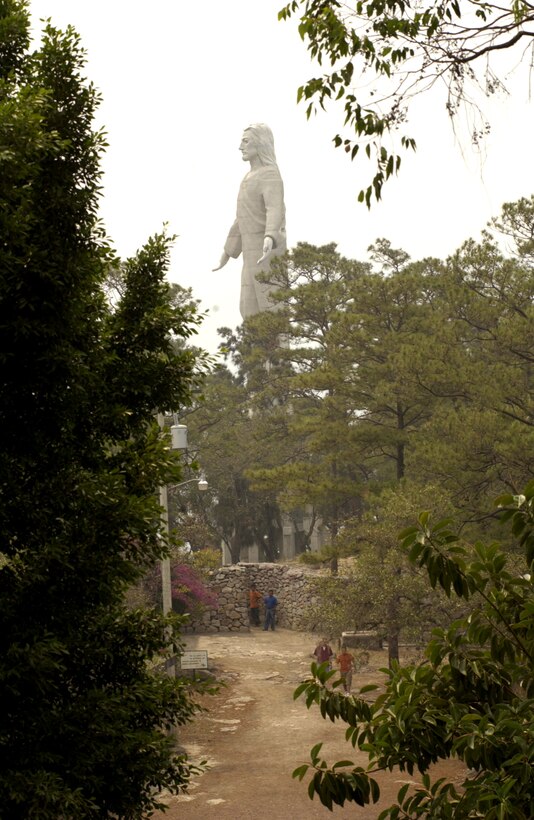 TEGUCIGALPA, Honduras - One of the sights Capts. Dan Beard and Cliff Bayne took in while touring the capital city was a park high on a mountain. There, a huge statue called Christ on El Picacho, overlooks the city below. (U.S. Air Force photo by Master Sgt. Lono Kollars)