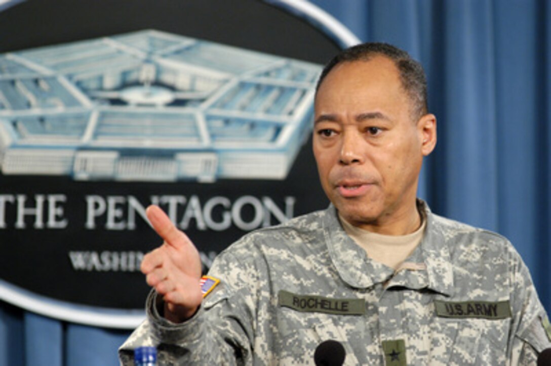 Commander of the U.S. Army Recruiting Command Maj. Gen. Michael D. Rochelle briefs reporters in the Pentagon concerning the present state of Army recruiting on May 20, 2005. 