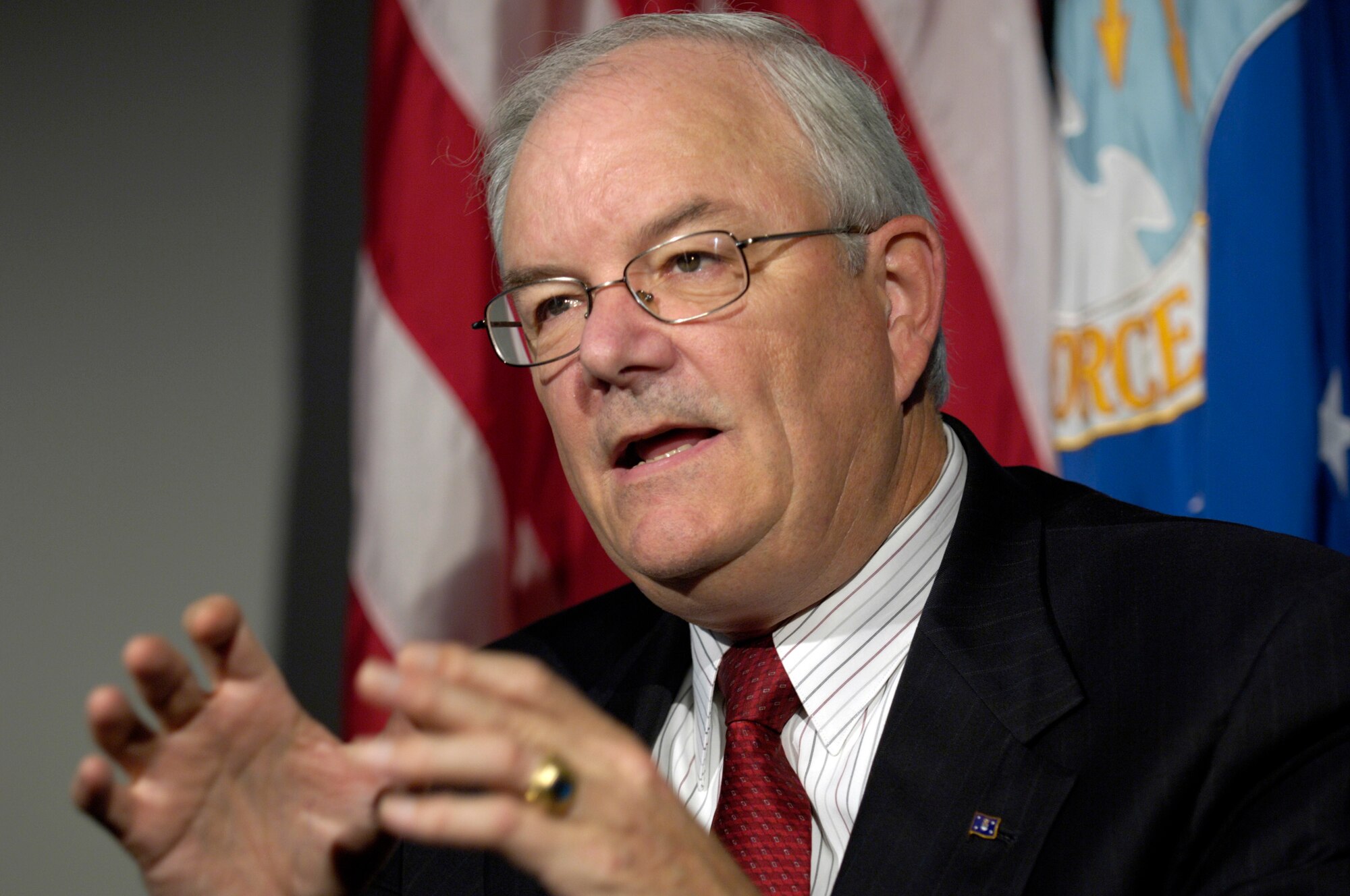 WASHINGTON (AFPN) -- Newly confirmed Secretary of the Air Force Michael W. Wynne talks about some of the early goals he has for the Air Force during an interview in his Pentagon office, Oct. 28. (U.S. Air Force photo by Master Sgt. Jim Varhegyi)