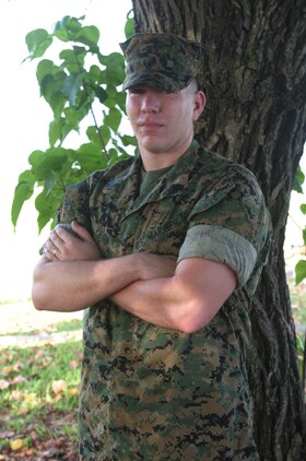 Sgt. Zachary Pilon, aviation technician, Marine Heavy Helicopter Squadron 463, waits for his squadron to take off from Marine Corps Air Field at Marine Corps Base Hawaii, Kaneohe Bay, to Marine Corps Air Station, Yuma, Ariz., Nov. 15, to prepare for a deployment to Iraq. This will be Pilons first deployment to a combat zone.