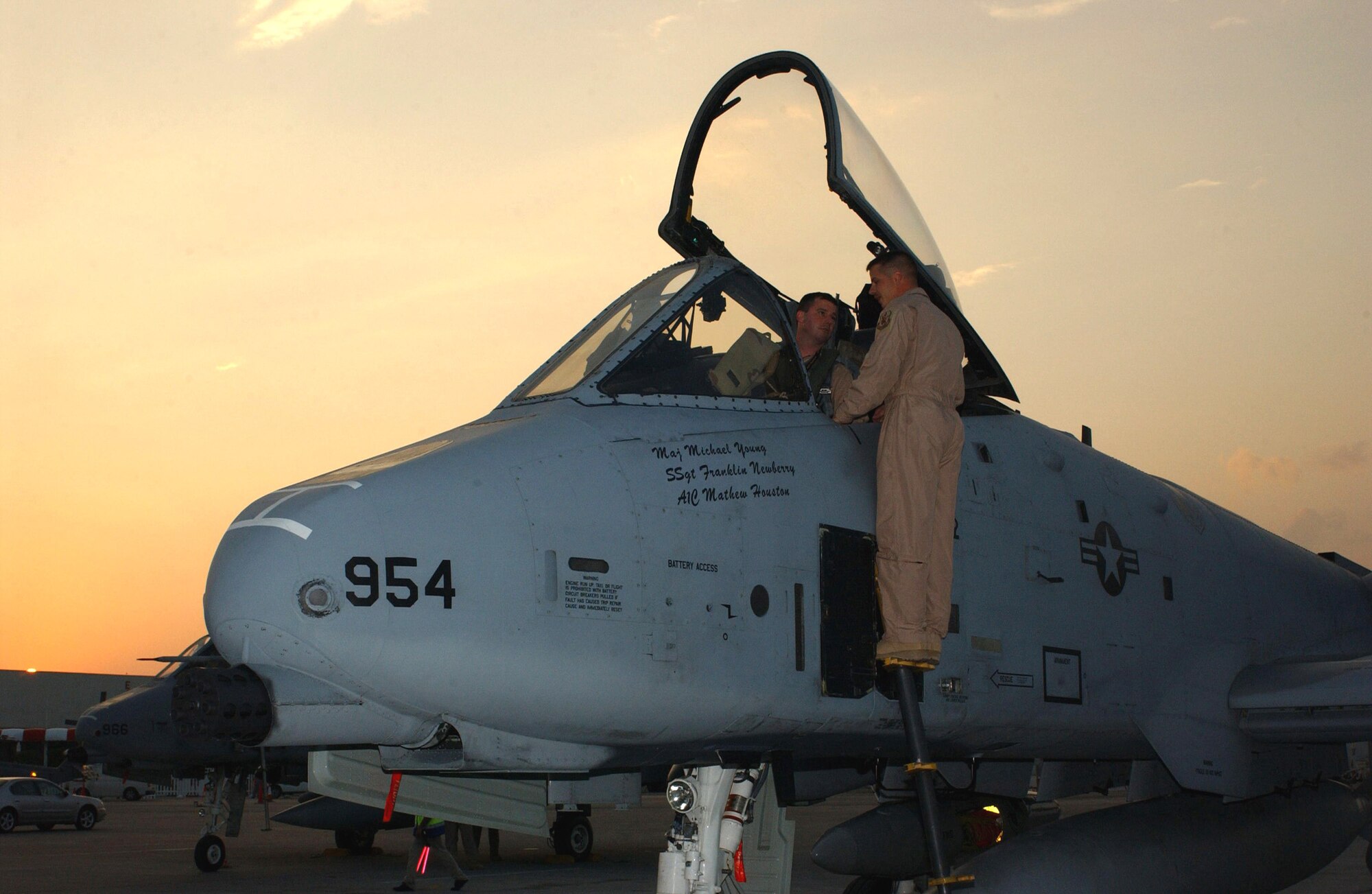 DUBAI, United Arab Emirates (AFPN) -- Maj. Paul Perkins is greeted by Staff Sgt. Matthew Copeland upon arrival for the Dubai Air Show.  Major Perkins is an A-10 Thunderbolt pilot from Spangdahlem Air Base, Germany, and Sergeant Copeland is an  A-10 crew chief from Pope Air Force Base, N.C. (U.S. Air Force photo by Tech. Sgt. Andrew F. Hammonds Jr.)