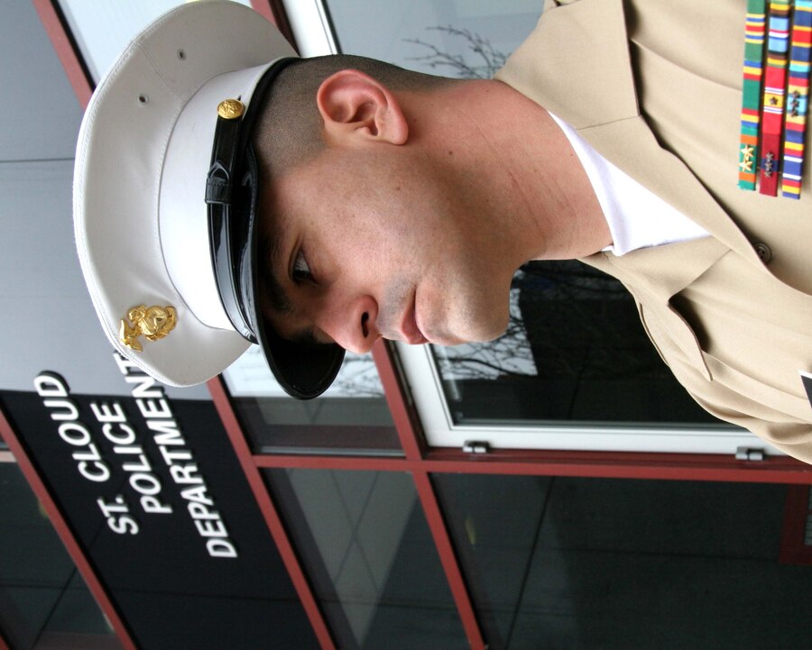 Staff Sgt. Esteban Rosas, RSS St. Cloud SNCOIC, RS Twin Cities, recently received a Navy and Marine Corps Achievement Medal for his heroic actions in helping apprehend a fleeing suspect from police capture.