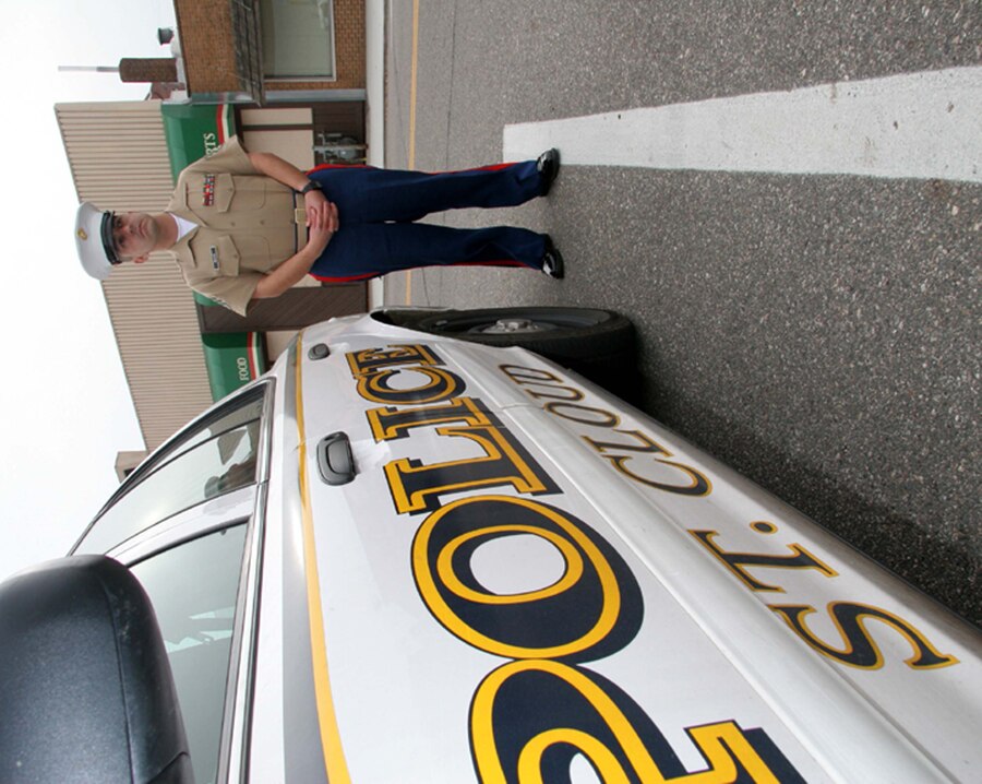 Staff Sgt. Esteban Rosas, RSS St. Cloud SNCOIC, RS Twin Cities, recently received a Navy and Marine Corps Achievement Medal for his heroic actions in helping apprehend a fleeing suspect from police capture.