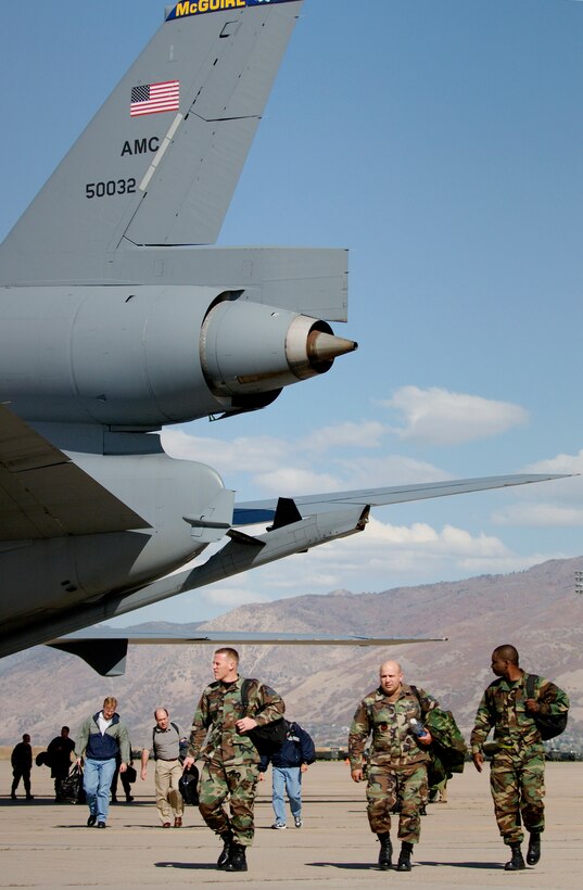 HILL AIR FORCE BASE, Utah -- Airmen from Langley Air Force Base, Va., "deploy" here for exercise Combat Hammer. The troops arrived Oct. 15 to put the first operational F/A-22 Raptor squadron through the paces -- including a live bomb training -- in a deployment environment.  (U.S. Air Force photo by Tech. Sgt. Ben Bloker)