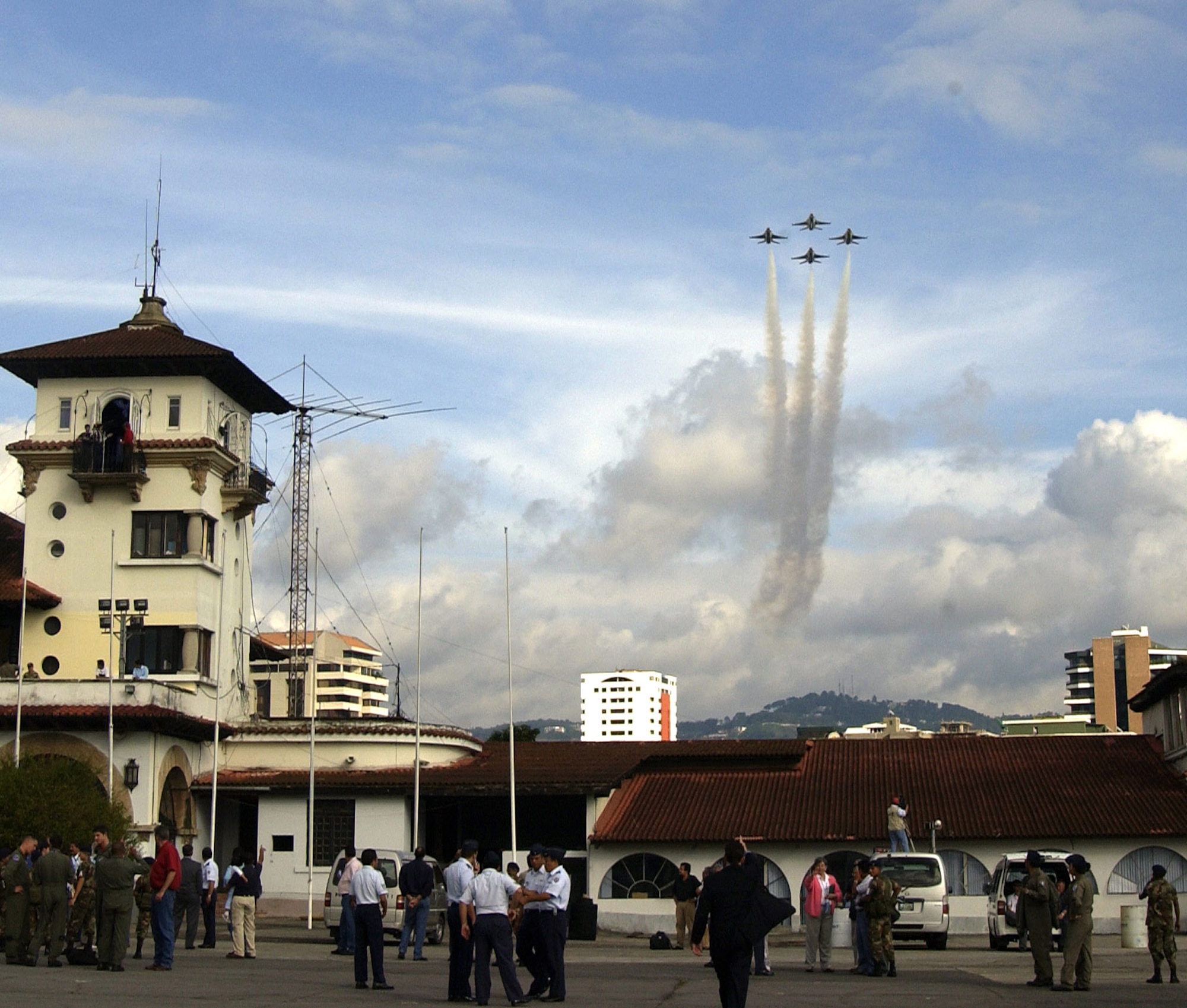 GUATEMALA CITY, Guatemala (AFPN) -- The U.S. Air Force Aerial Demonstration Team, the Thunderbirds, arrived here for the first time since 1974. The team arrived Oct. 24 to participate in the Guatemalan International Air Show 2005. Other Air Force participants here include an F-15 Eagle demonstration team from Eglin Air Force Base, Fla.; a New Hampshire Air National Guard KC-135 Stratotanker; two C-17 Globemaster IIIs from McChord AFB, Wash., and McGuire AFB, N.J.; and a C-130 Hercules from the Puerto Rico ANG. (U.S. Air Force photo)