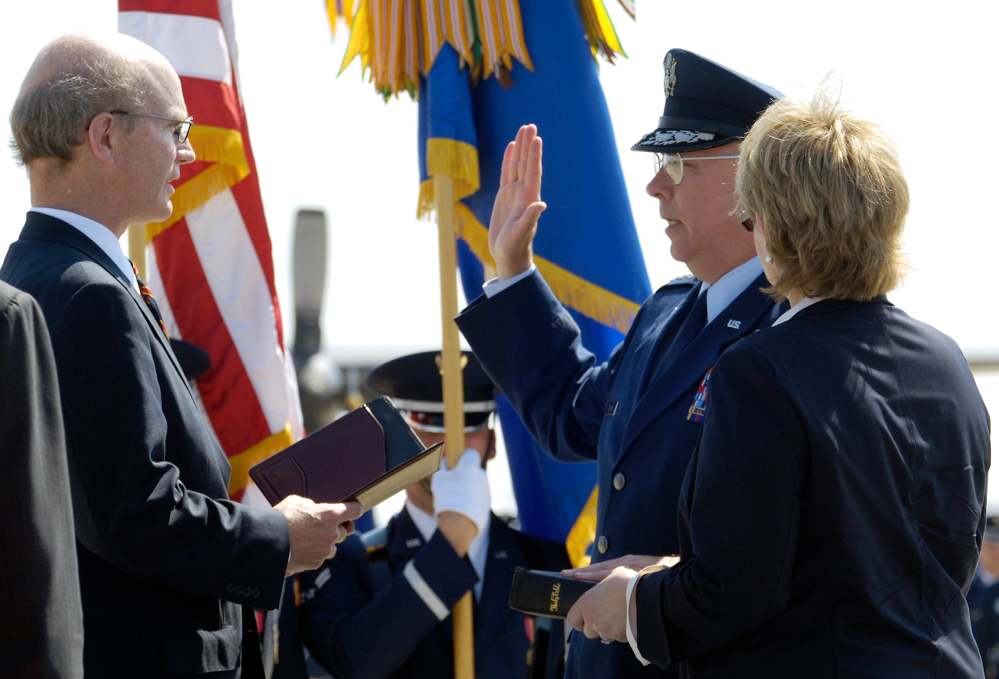 ANDREWS AIR FORCE BASE, Md. -- Acting Secretary of the Air Force Pete Geren swears in Gen. T. Michael Moseley as the 18th Air Force Chief of Staff during a ceremony here Sept. 2.  General Moseley served as Air Force vice chief of staff before being sworn in as the 18th Air Force chief of staff.  (U.S. Air Force photo by Master Sgt. Jim Varhegyi)

