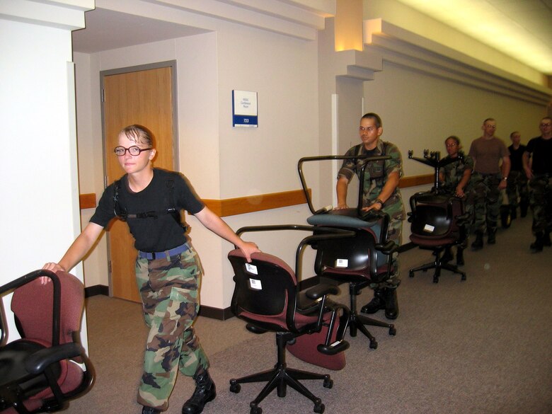 Lackland Airmen Turn Office Areas Into Living Spaces U S Air