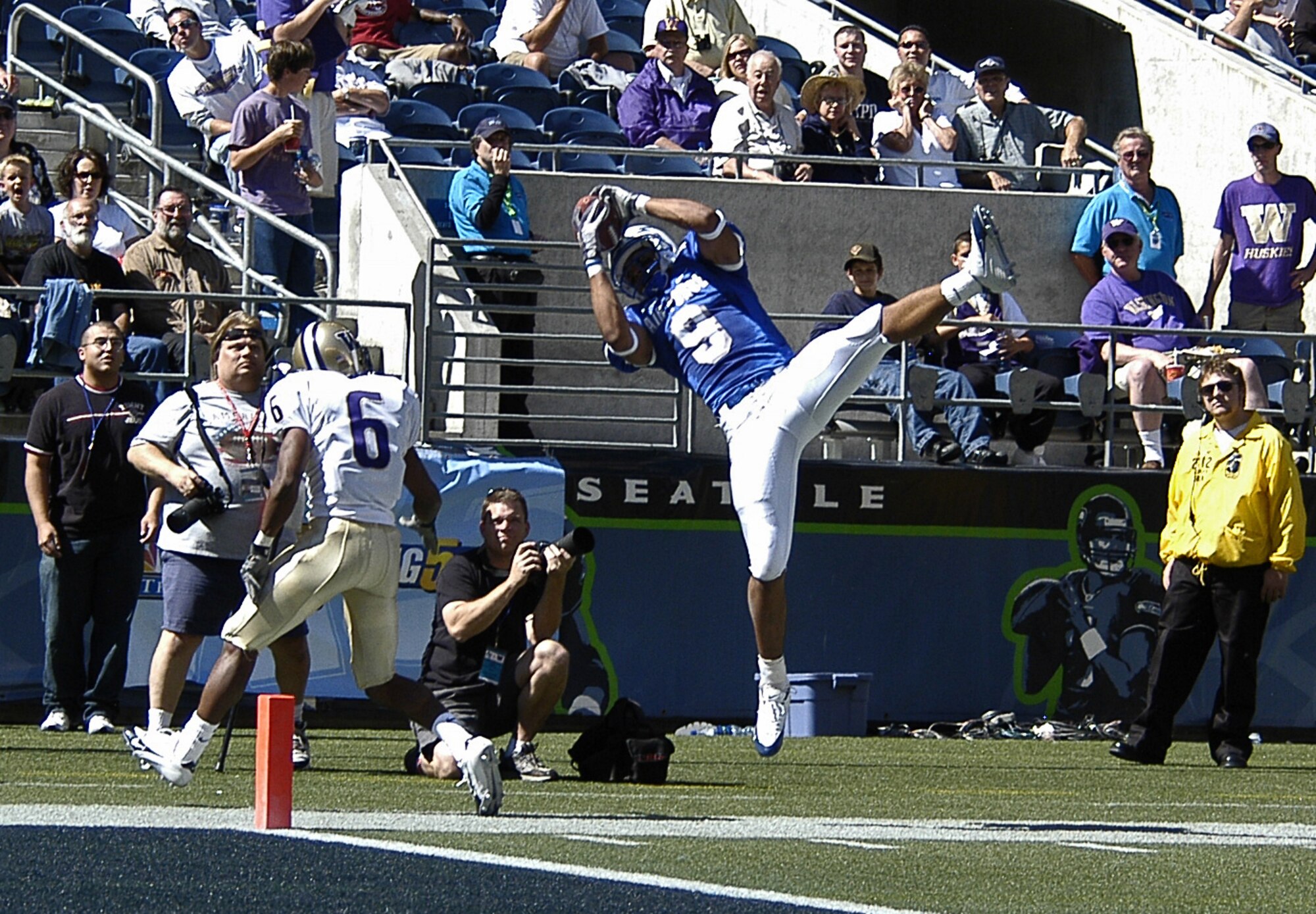 SEATTLE -- Air Force Academy Falcon wide receiver Jason Brown makes a leaping catch at the University of Washington 2-yard line in front of Huskies cornerback Matt Fountaine.  The Cadets defeated the Huskies in the season opener for both teams, 20-17. (U.S. Air Force photo by 2nd Lt. John Ross)