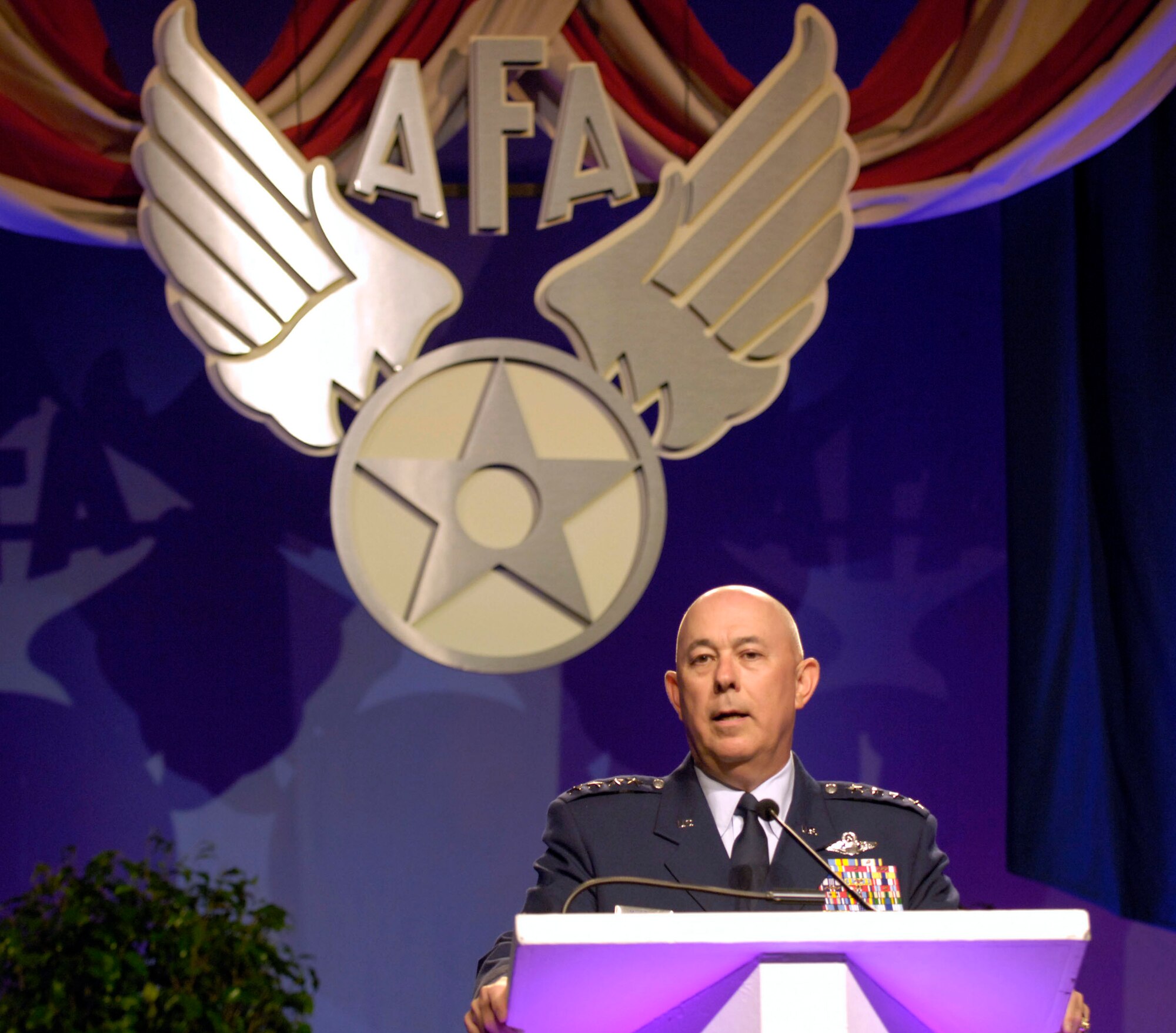 WASHINGTON -- Air Force Chief of Staff Gen. T. Michael Moseley welcomes attendees to the opening ceremonies of the 2005 Air and Space Conference and Technology Exposition here Sept. 12.  (U.S. Air Force photo by Master Sgt. Jim Varhegyi)