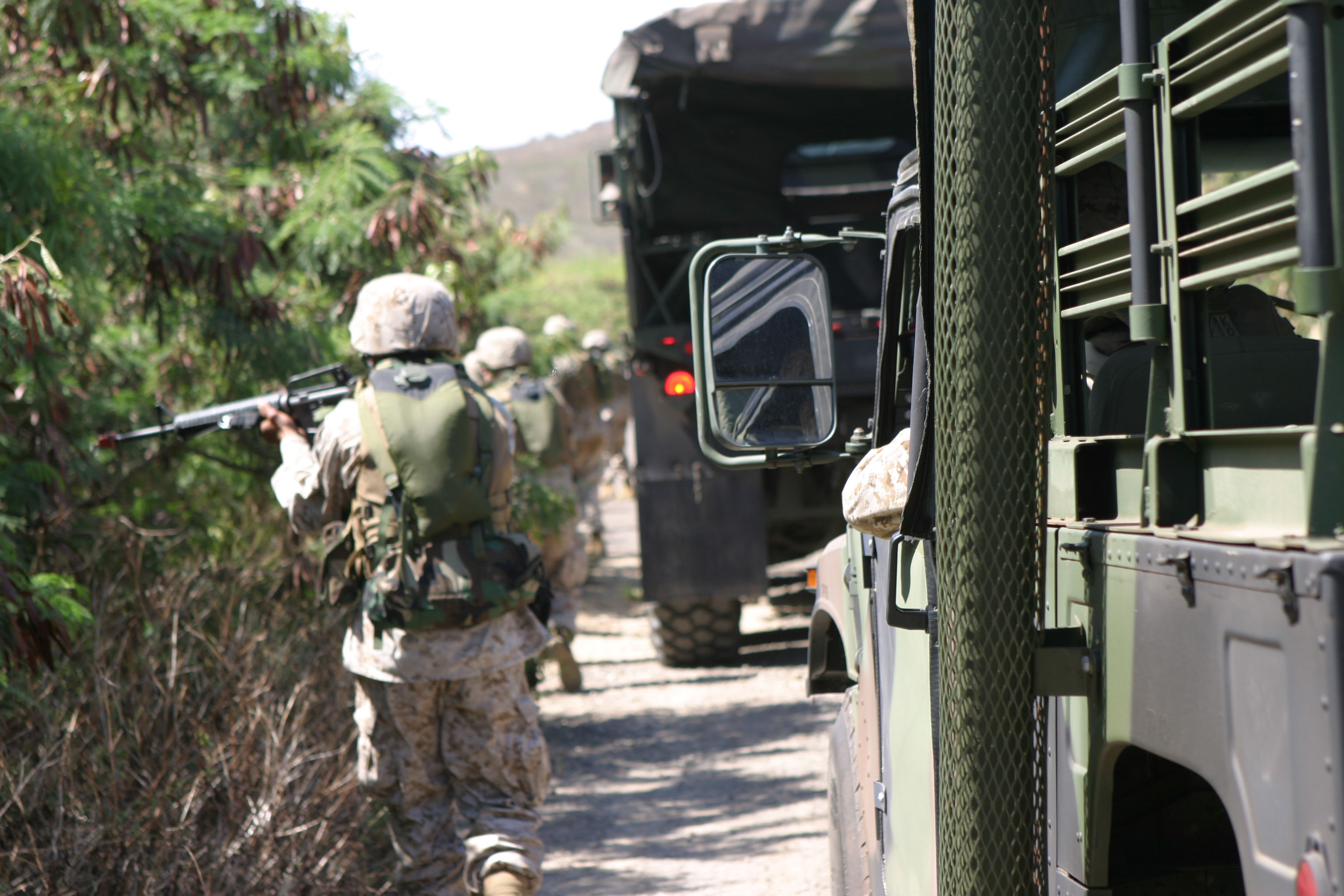 3rd Radio Battalion Marines prepare for deployment with convoy training