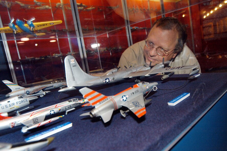 ROBINS AIR FORCE BASE, Ga.- Bob Kullmann looks at the new Boeing KB-50 Superfortress model exhibit at the Eagle building of the Museum of Aviation. (Air Force photo by Sue Sapp)