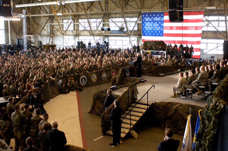 Vice President Richard B. Cheney addresses a crowd of more than 600 servicemembers and community members during a visit to Fairchild Air Force Base, Wash., on Monday, April 17, 2006. The vice president highlighted the role Fairchild plays in the war on terrorism and thanked the troops for their contributions and sacrifices. (U.S. Air Force photo/Staff Sgt. Laura K. Smith)