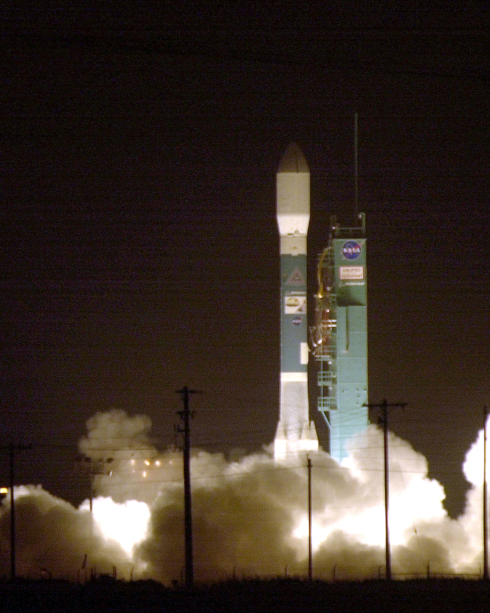 A Delta II rocket takes off from Space Launch Complex 2 at Vandenberg Air Force Base, Calif., at 03:02 a.m. local time on Friday, April 28, 2006.  The rocket was carrying NASA?s Cloud-Aerosol Lidar and Infrared Pathfinder Satellite Observations, or CALIPSO, and CloudSat satellites.   (U.S. Air Force photo/Mr. Brian Gavin)