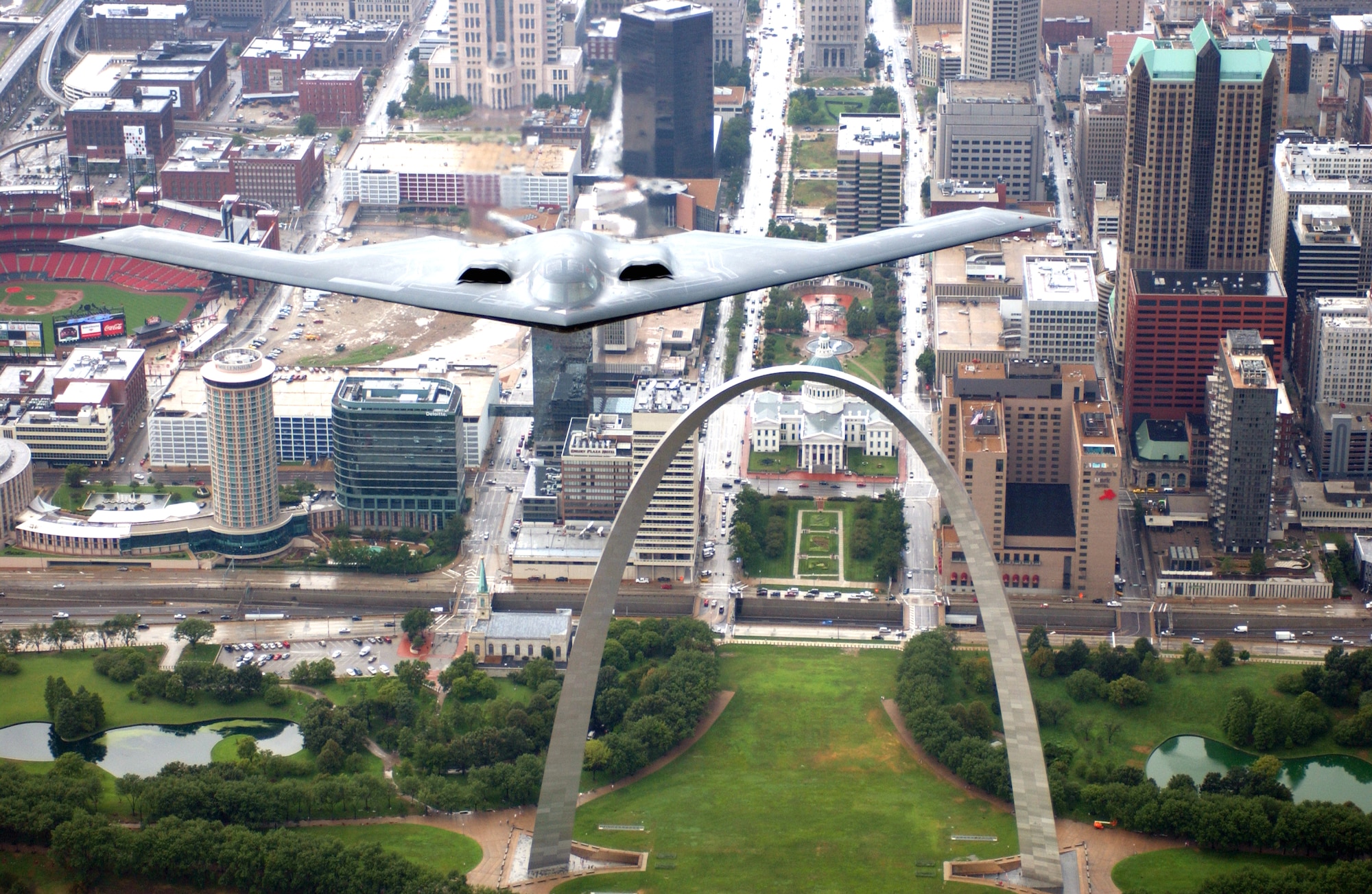 A B-2 Stealth bomber from the 509th Bomb Wing at Whiteman Air Force Base, Mo., flies over the St. Louis Arch on Aug. 10. The B-2 flyover was one of several events celebrating Air Force Week in St. Louis. (U.S. Air Force photo/Tech. Sgt. Justin D. Pyle)