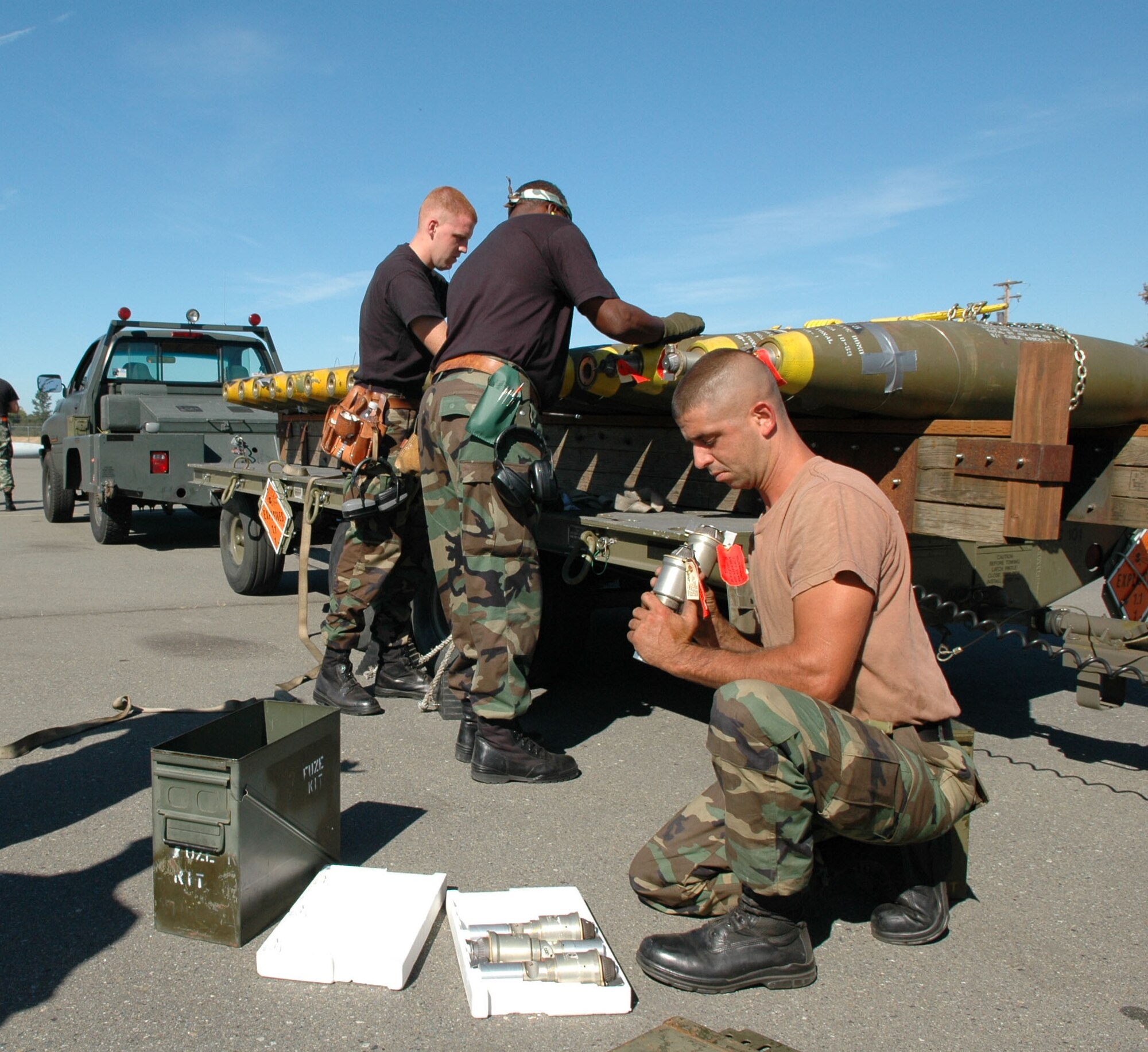 Staff Sgt. Sean Head, 917th Maintenance Squadron, sets the timer on a nose fuse for a MK-82 in support of Operation Patriot Knife, Aug. 6. The 47th Fighter Squadron deployed to McChord AFB, Wash., where they dropped live munitions on the Yakima Range for training of A-10 personnel. (U.S. Air Force photo/Senior Master Sgt. Jessica D'Aurizio)                   