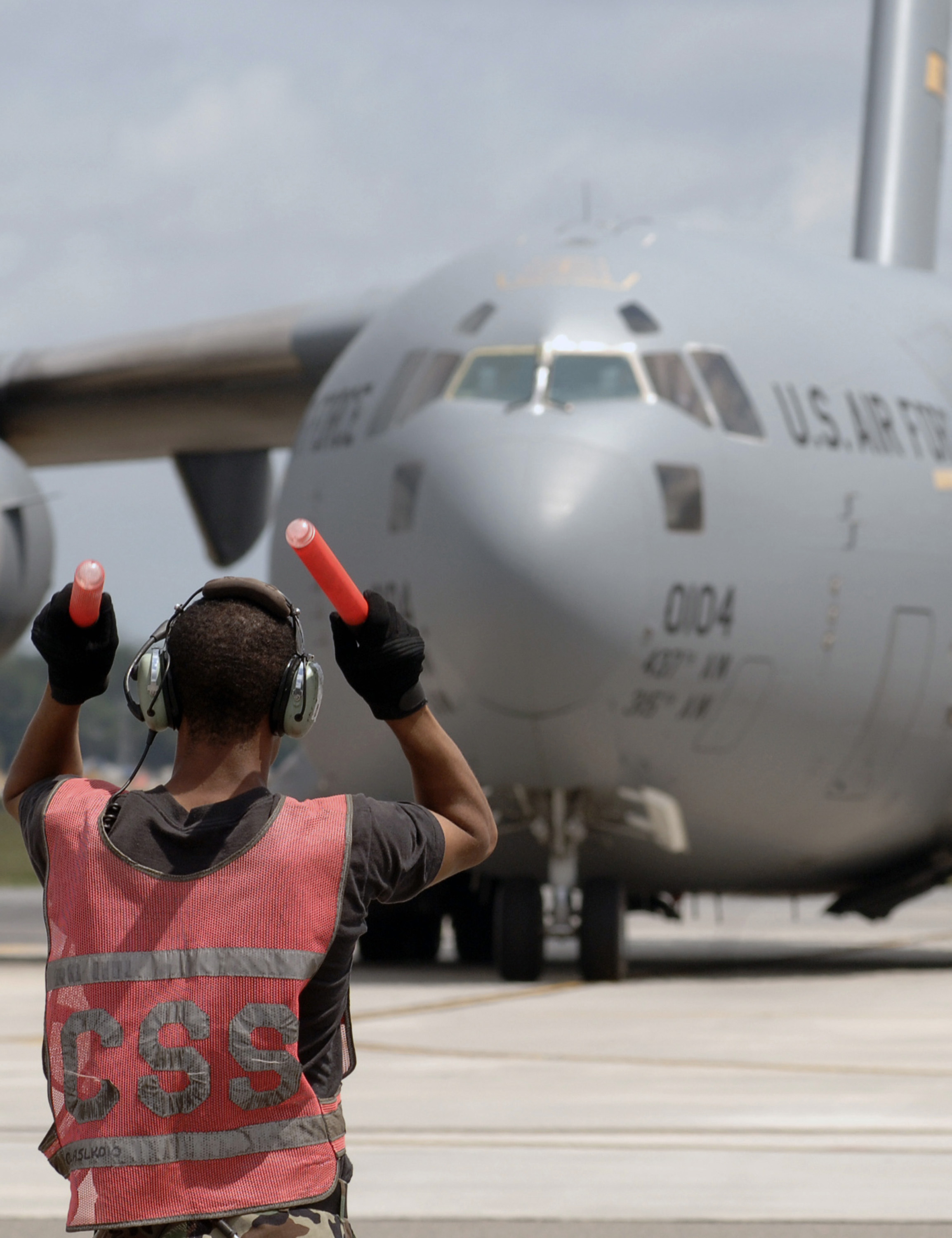 Aircraft evacuated from Charleston AFB > Air Force > Article Display