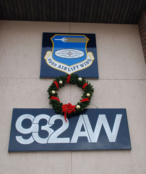 Weather changes in the St. Louis region brought ice and snow Thursday and overnight Friday.  Ice covers most of the trees at Scott Air Force base.  Pre-UTA Staff Meeting Friday has been canceled.  One hour late reporting has been authorized for Saturday, 2 Dec.