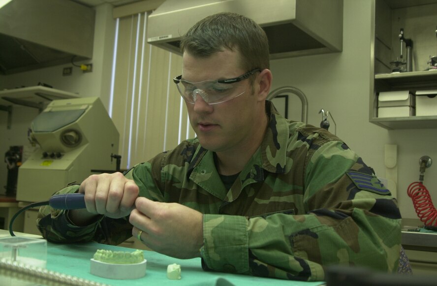 (Photo by Staff Sgt. Amanda Mills) 