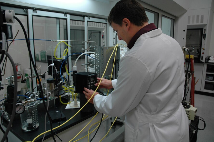 TYNDALL AIR FORCE BASE, Fla. --  Air Force Research Laboratory researchers are developing smaller, more compact generators that use alternative fuel sources. Richard Trotta, an AFRL research mechanical engineer, studies the efficiency of such generators by building sub-scale prototypes. (U.S. Air Force photo by 1st Lt. Amanda Ferrell)