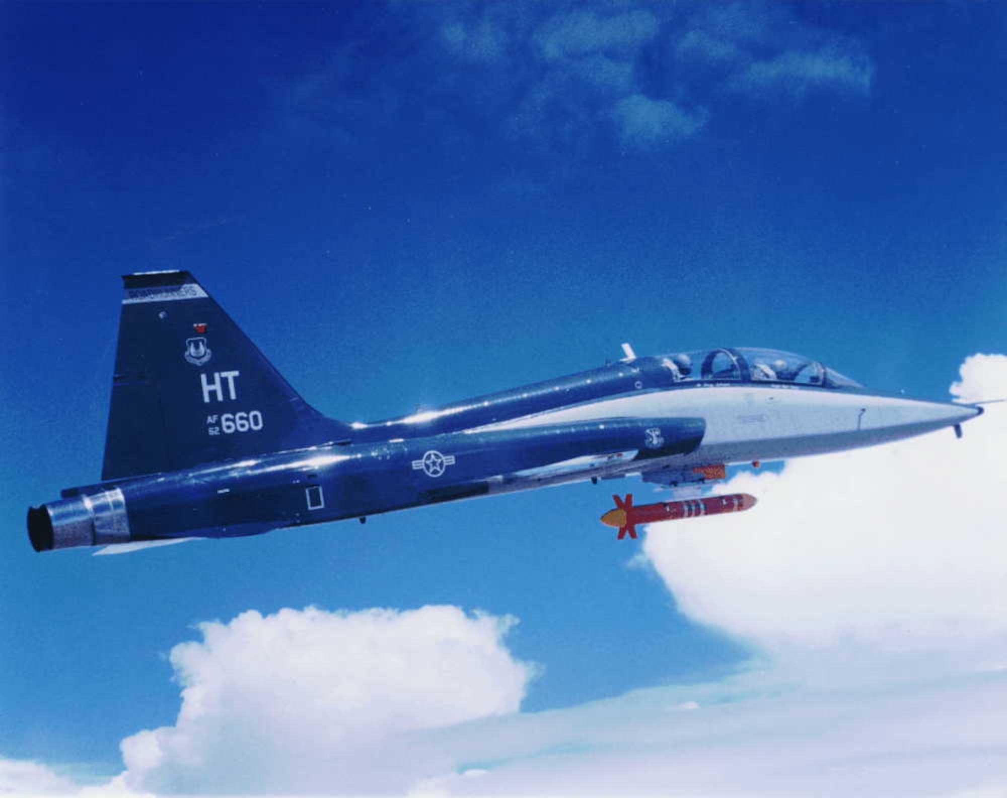 A Low Observable Instrumented Tow Target system that will support many different types of tests. Flight cleared pods are also available for carriage of additional customer defined stores.
