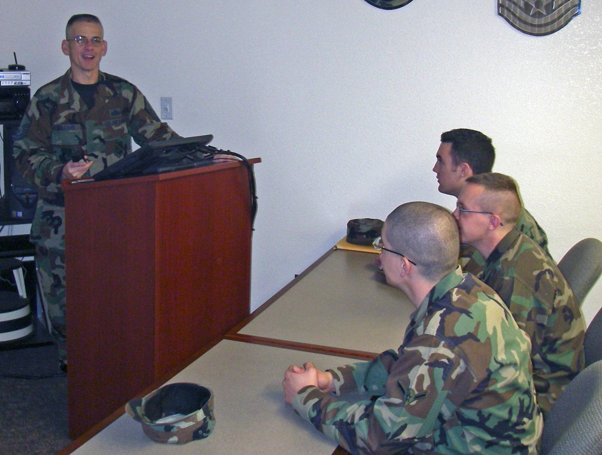 Master Sgt. Joseph Mulcahy, Team Kirtland career assistance advisor, briefs a First Term Airmen Center class here about career entitlments. (U.S. Air Force photo by Tech. Sgt. Eric Smith)