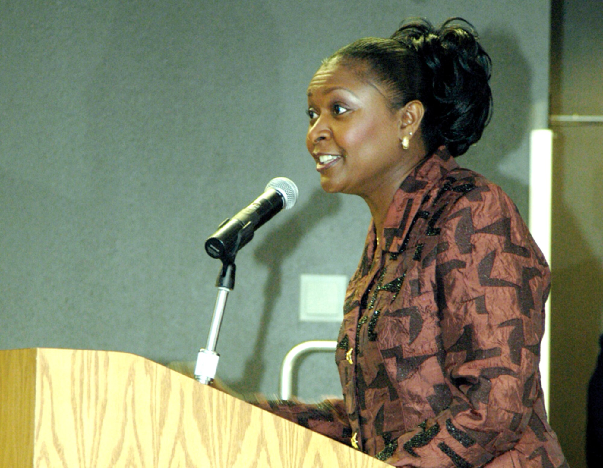 SCHRIEVER AIR FORCE BASE, Colo.(AFPN) -- Dr. Jacqueline Taggart speaks about community to an audience of about 150 people during the African-American History Month kickoff breakfast here Feb. 1. Dr. Taggart is a business professor at a community college in Colorado Springs.  (U.S. Air Force photo by Staff Sgt. Don Branum)
