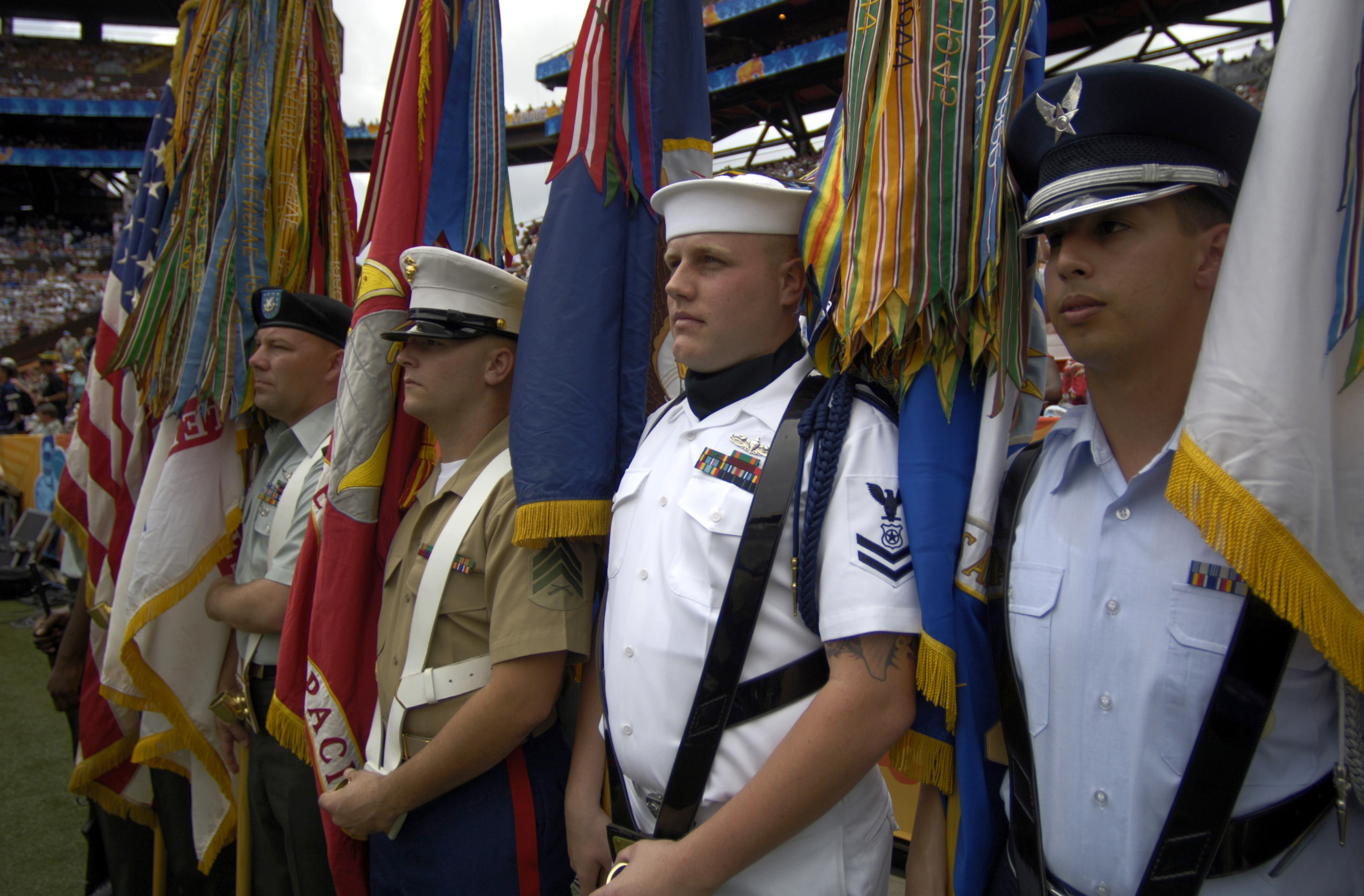 The NFL Honors Servicemembers at Pro Bowl 2013 XLVII, Article