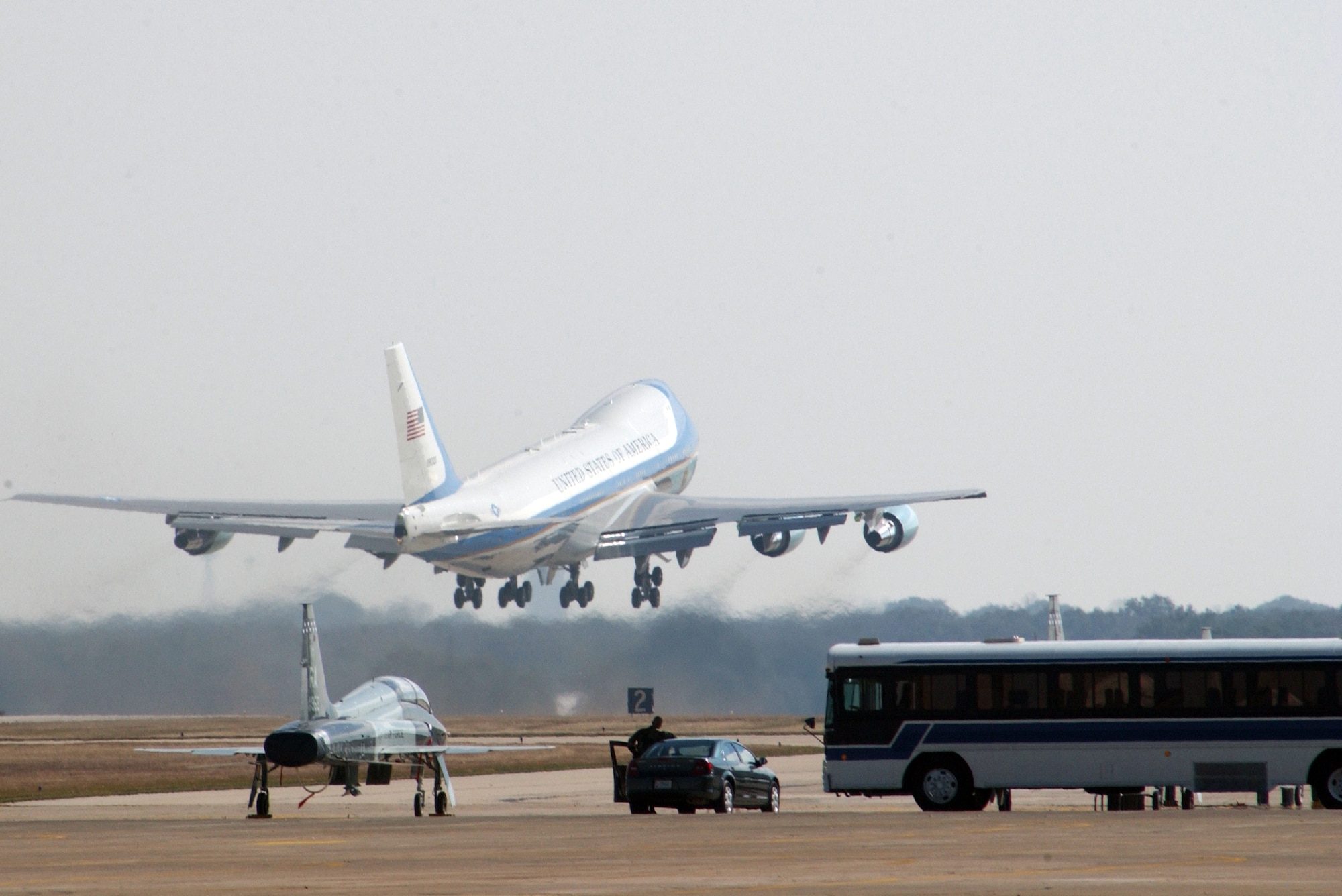 RANDOLPH AIR FORCE BASE, Texas (AFPN) -- Air Force One takes off from this training base Jan. 1.  The president was in San Antonio to visit with injured servicemembers at Brooke Army Medical Center. He also presented some of the troops Purple Heart Medals. (U.S. Air Force photo by Rich McFadden)