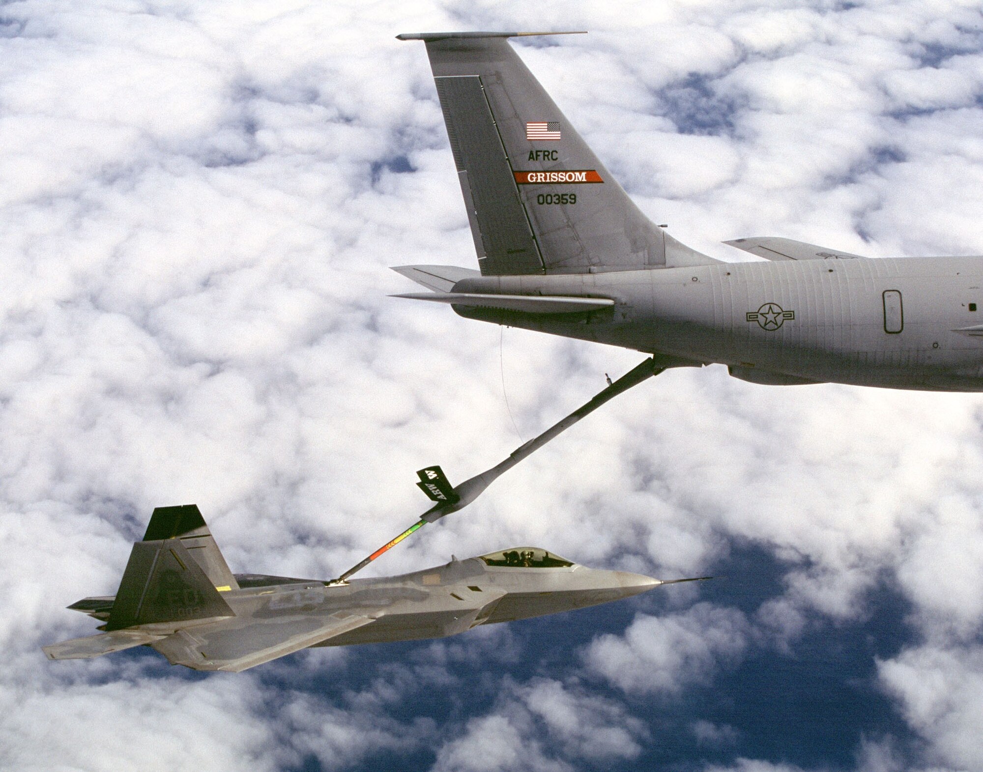 An F-22A Raptor is refueled by a KC-135R Stratotanker from the 434th Air Refueling Wing, Air Force Reserve Command, Grissom Air Reserve Base, Ind.