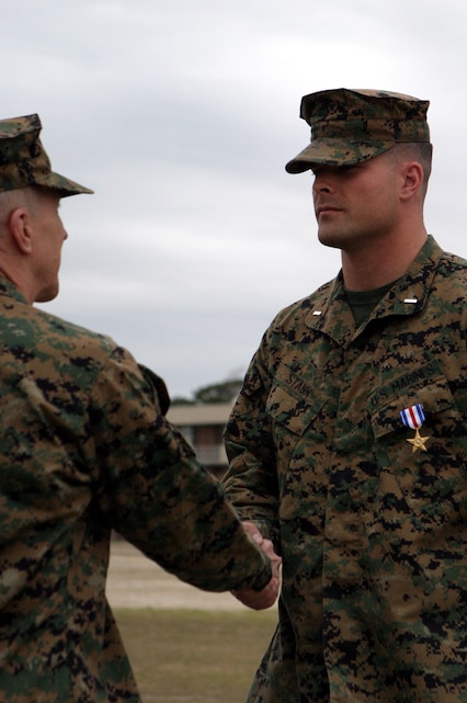 Lieutenant awarded Silver Star, credits it to his Marines > United ...