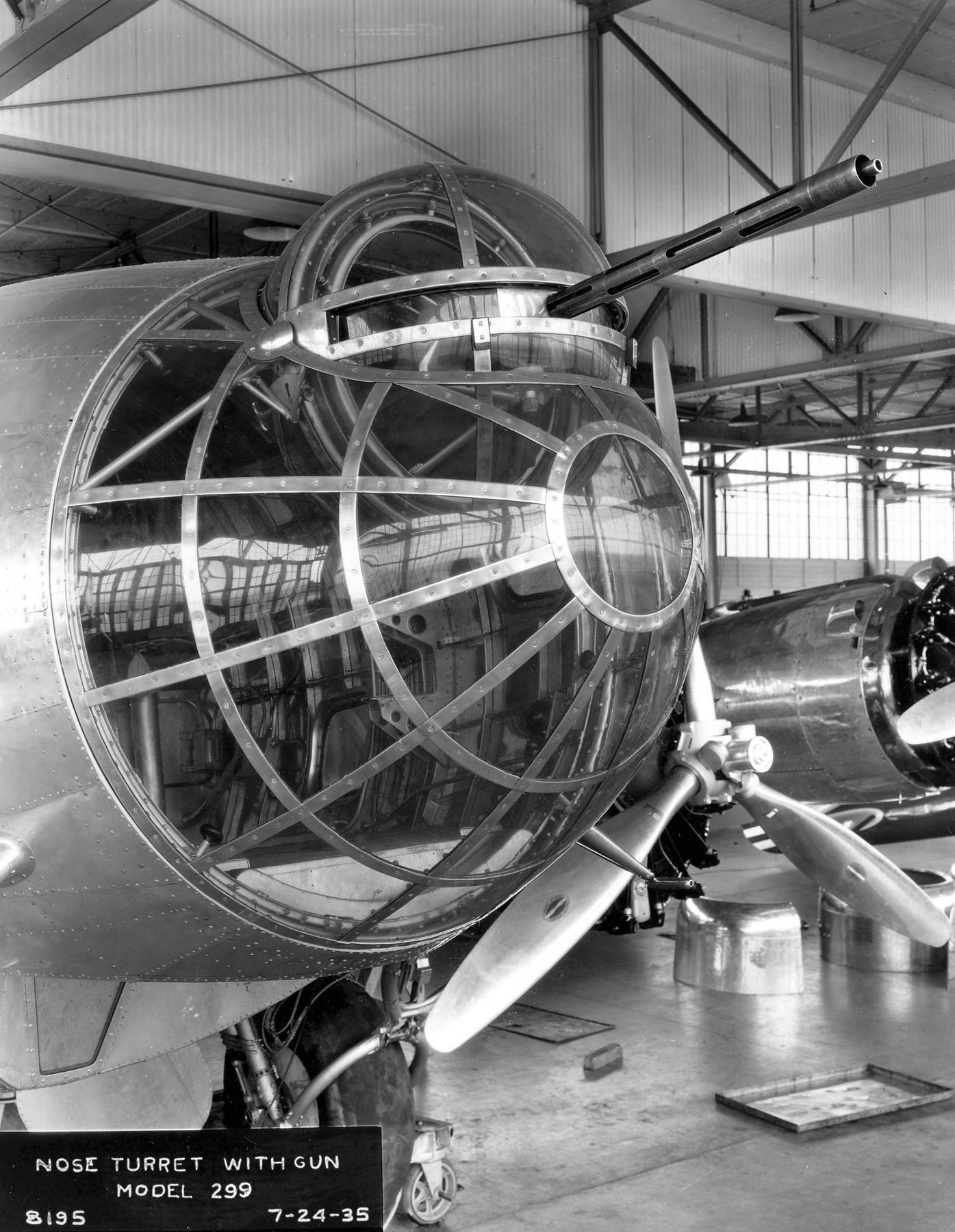 File:Boeing XB-17 (Model 299) nose turret with gun.jpg - Wikipedia