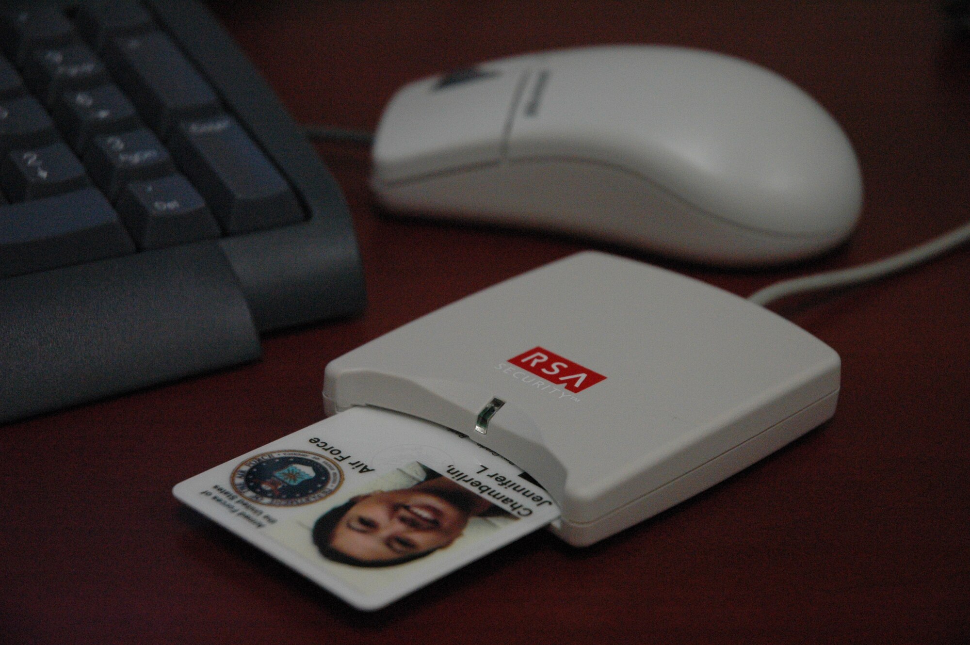 The mandatory common access card logon is now in effect. 624th Regional Support Group members who have not registered at this time must do so with their appropriate computer support administrator as soon as possible. (Air Force Photo Illustration by Staff Sgt. Jennie Chamberlin)