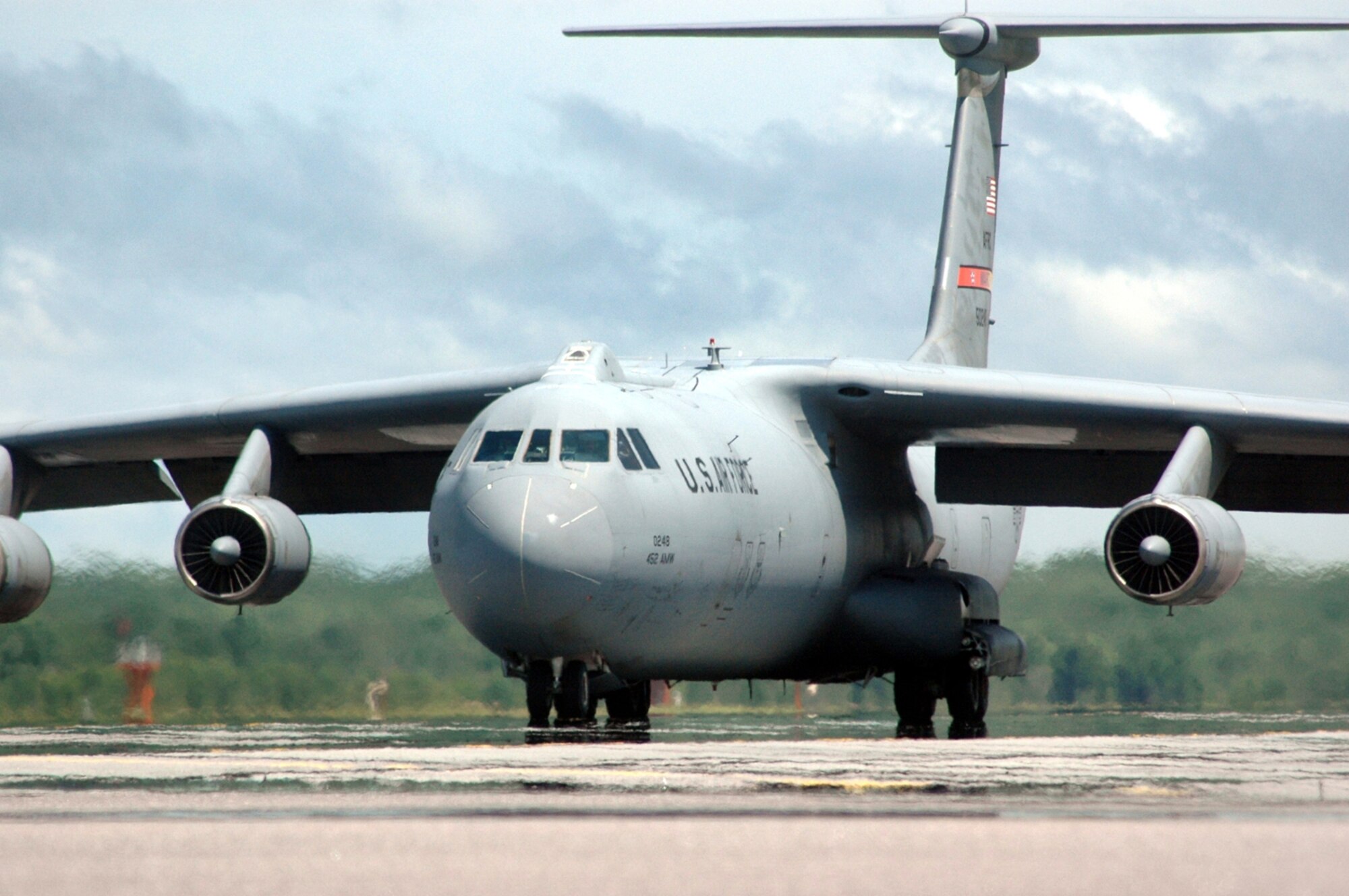 ROBINS AIR FORCE BASE, Ga. — The last C-141 to undergo programmed depot maintenance at Robins lands on the flight line June 3, 2005. The aircraft is now on display at the Museum of Aviation. (Air Force file photo by Sue Sapp)


