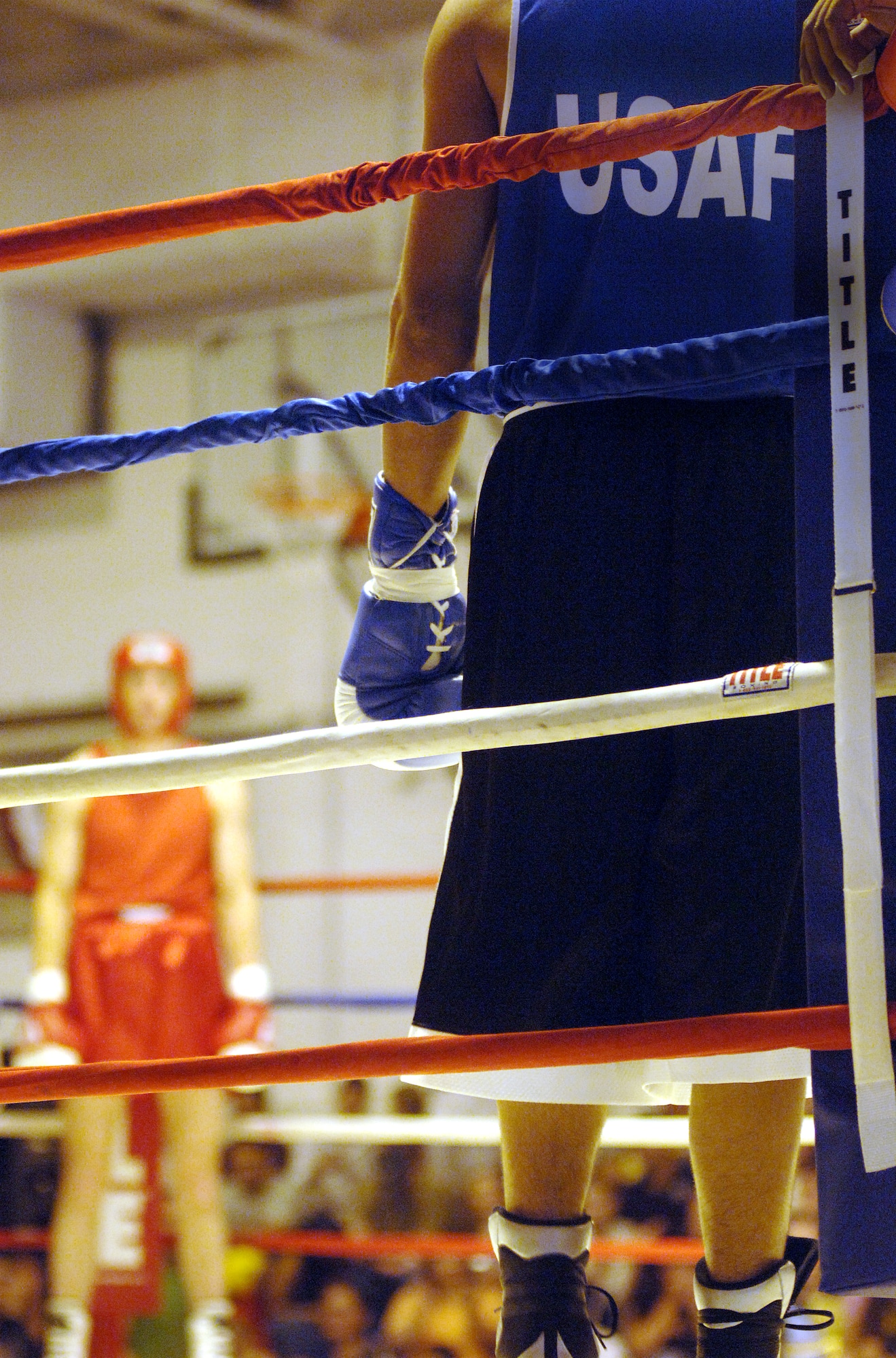 George de la Garza waits for the bell to start his match against Royal Air Force Senior Aircraftsman Rory Coatsworth at the Boxing Royale at the Bennett Fitness Center in San Antonio on Saturday, June 10. The event featured RAF boxers competing against U.S. military and local boxers. De la Garza won by decision. (U.S. Air Force photo/Tech. Sgt. Larry A. Simmons)
