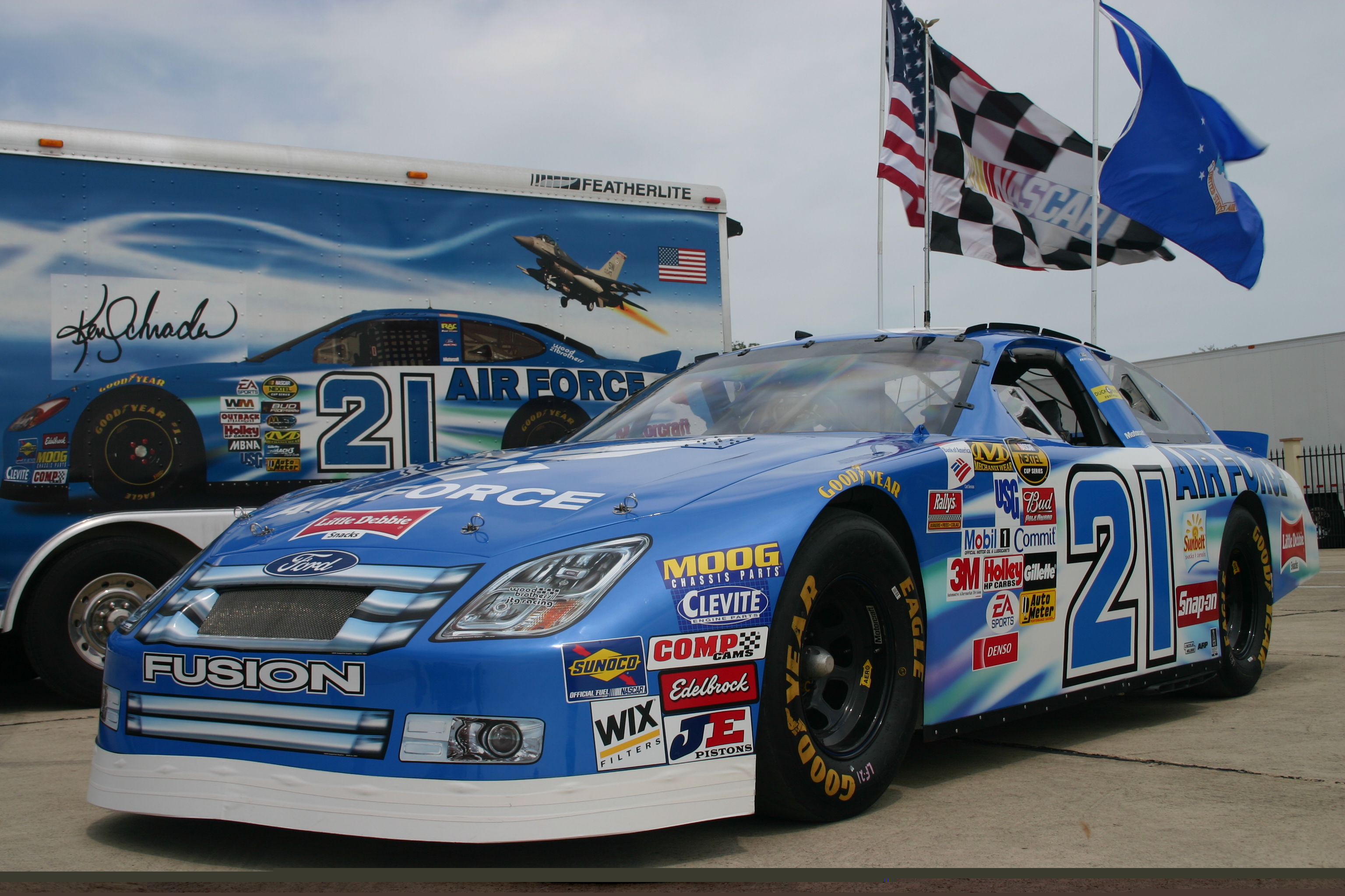 NASCAR Driver Ken Schrader’s show car races to museum > Air Force