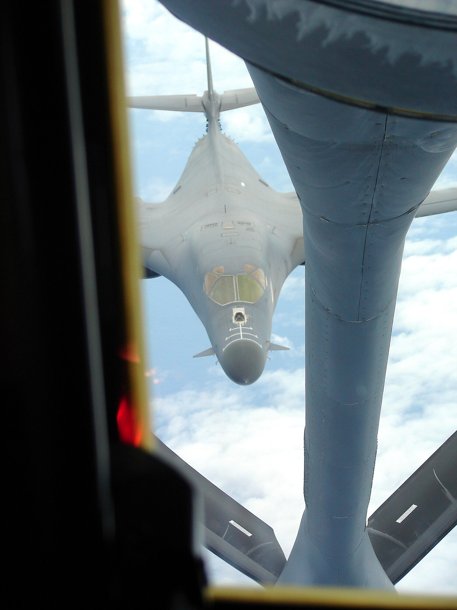 A B-1 Lancer prepares to take on fuel from a KC-135 over Southwest Asia. Both aircraft are deployed to the 40th Air Expeditionary Group. (U.S. Air Force photo/Tech. Sgt. Jason Smith)