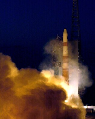 A Delta IV rocket carrying a payload for the National Reconnaissance Office lifts off from Space Launch Complex-6 at Vandenberg Air Force Base, Calif., on Tuesday, June 27. (U.S. Air Force photo/Brian Gavin)

