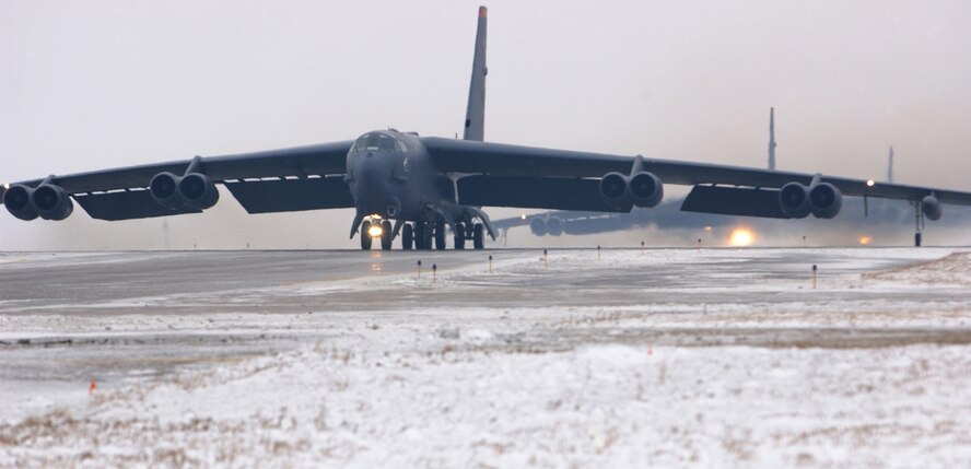 A B-52 Stratofortress taxis during an alert exercise at Minot Air Force Base, N.D., Monday, March 6, 2006.  Alert generation exercises are held to ensure the base can respond rapidly to national objectives.  (U.S. Air Force photo/Staff Sgt. Jocelyn Rich)

